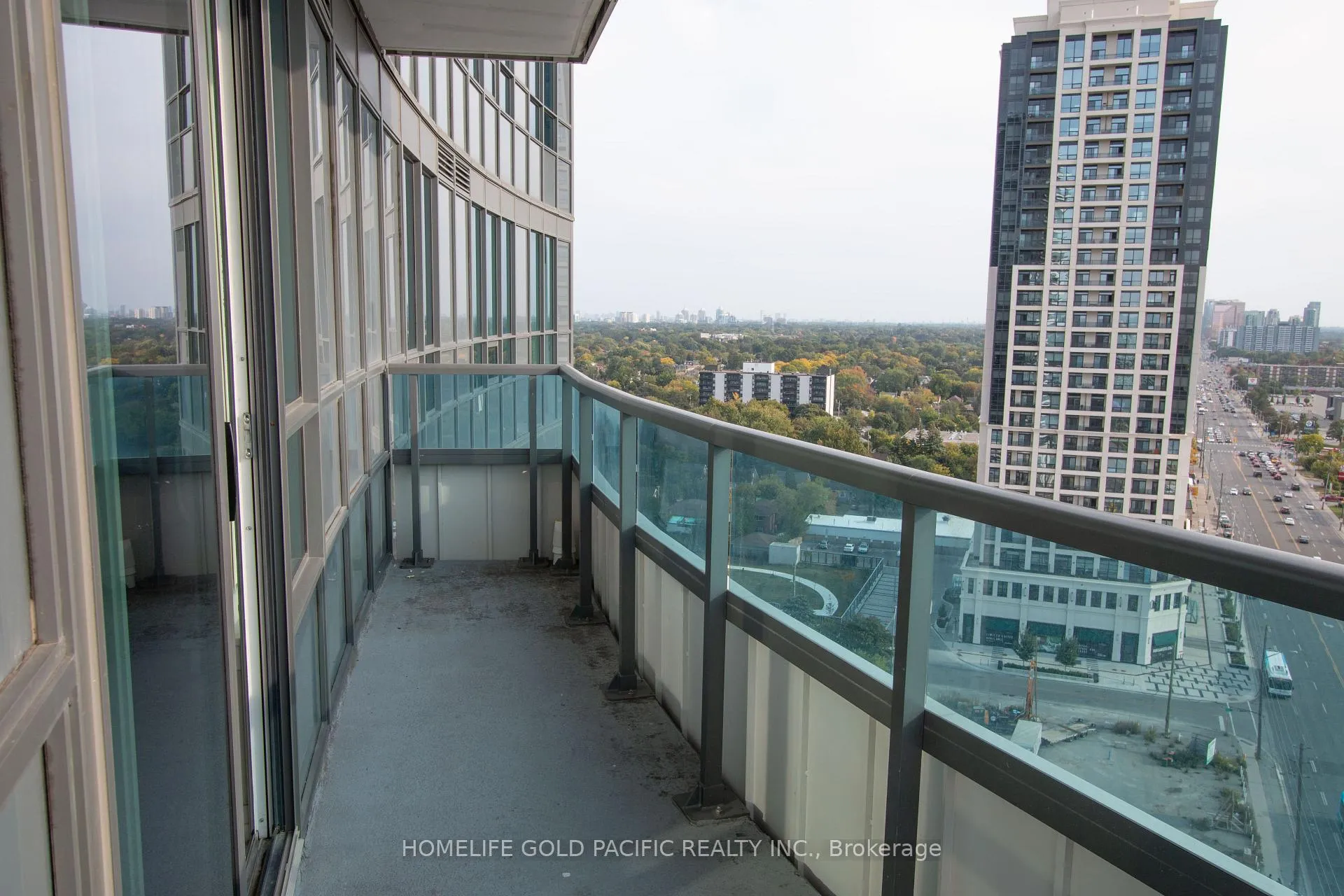 Photo 2 of Unit 1625, 7161 Yonge Street, Markham, Grandview — HOMEH