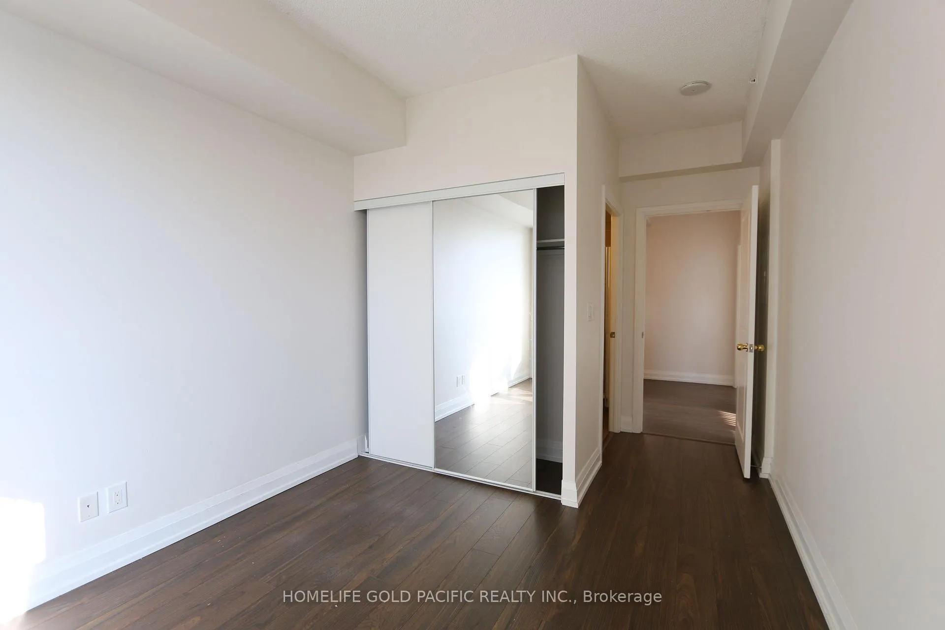 Photo 17 of Unit 1625, 7161 Yonge Street, Markham, Grandview — HOMEH
