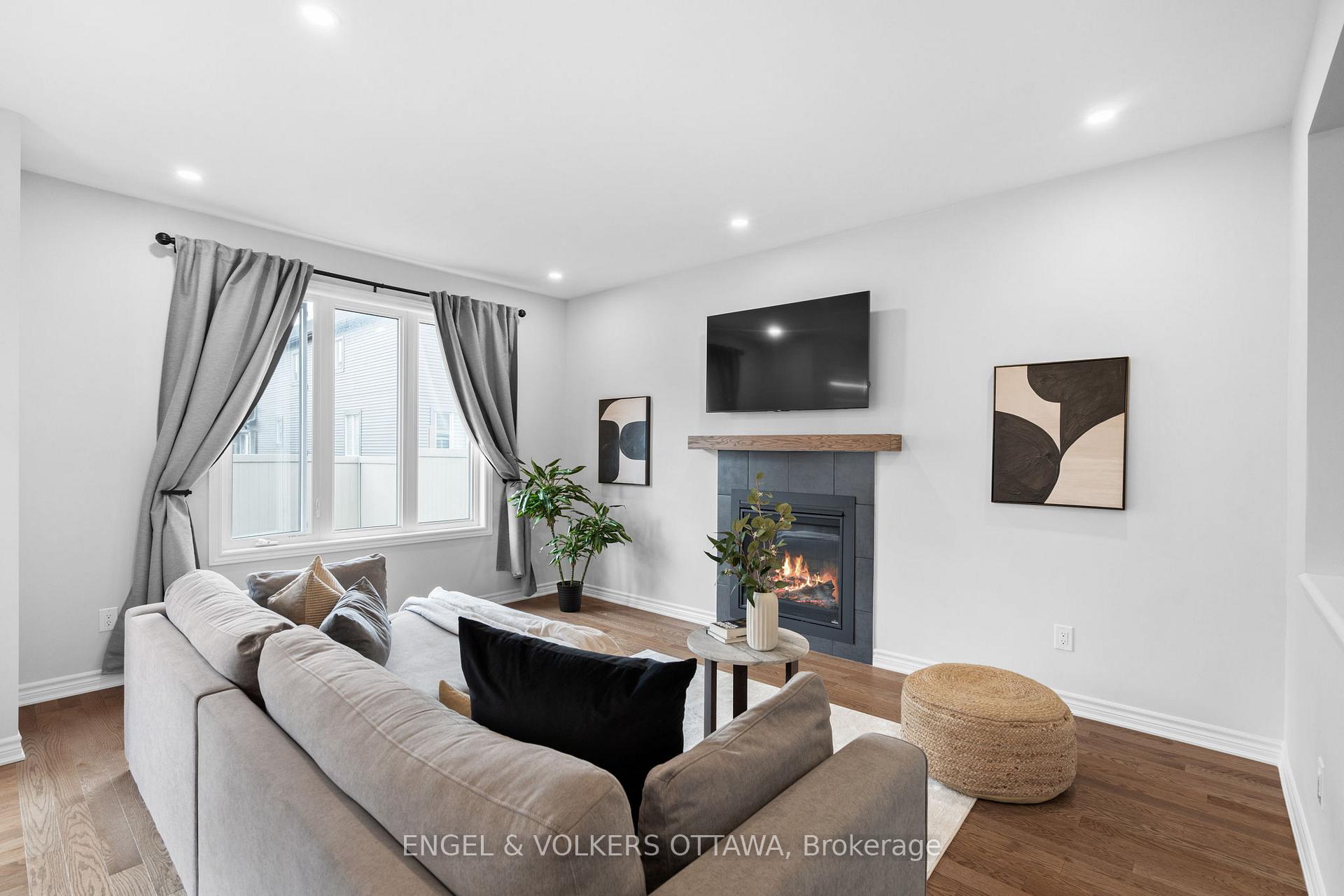 Photo 16 of 329 Finial Way, Ottawa, Barrhaven - Half Moon Bay — HOMEH