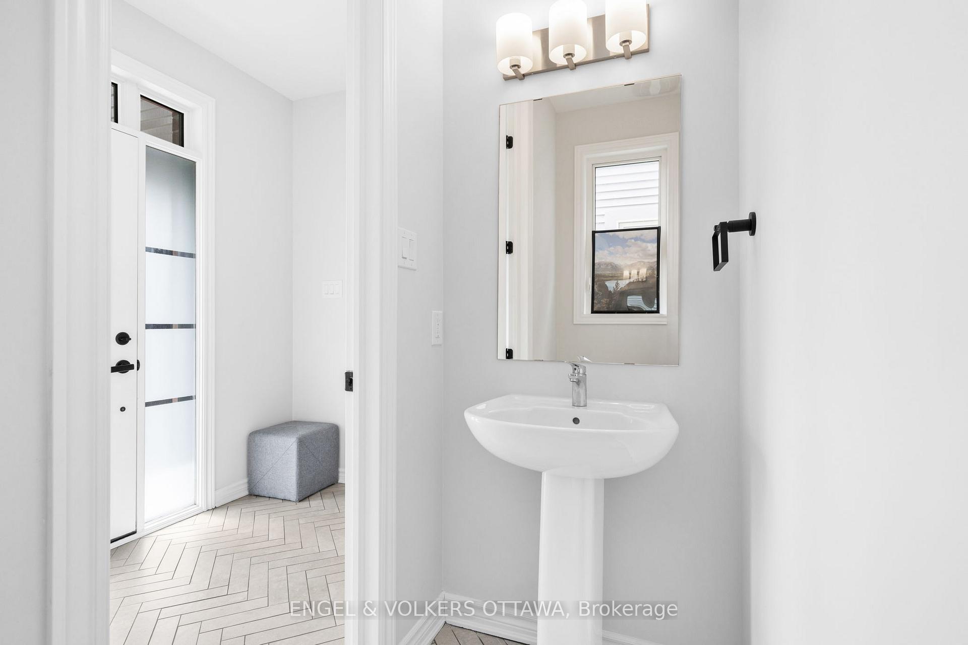 Photo 23 of 329 Finial Way, Ottawa, Barrhaven - Half Moon Bay — HOMEH