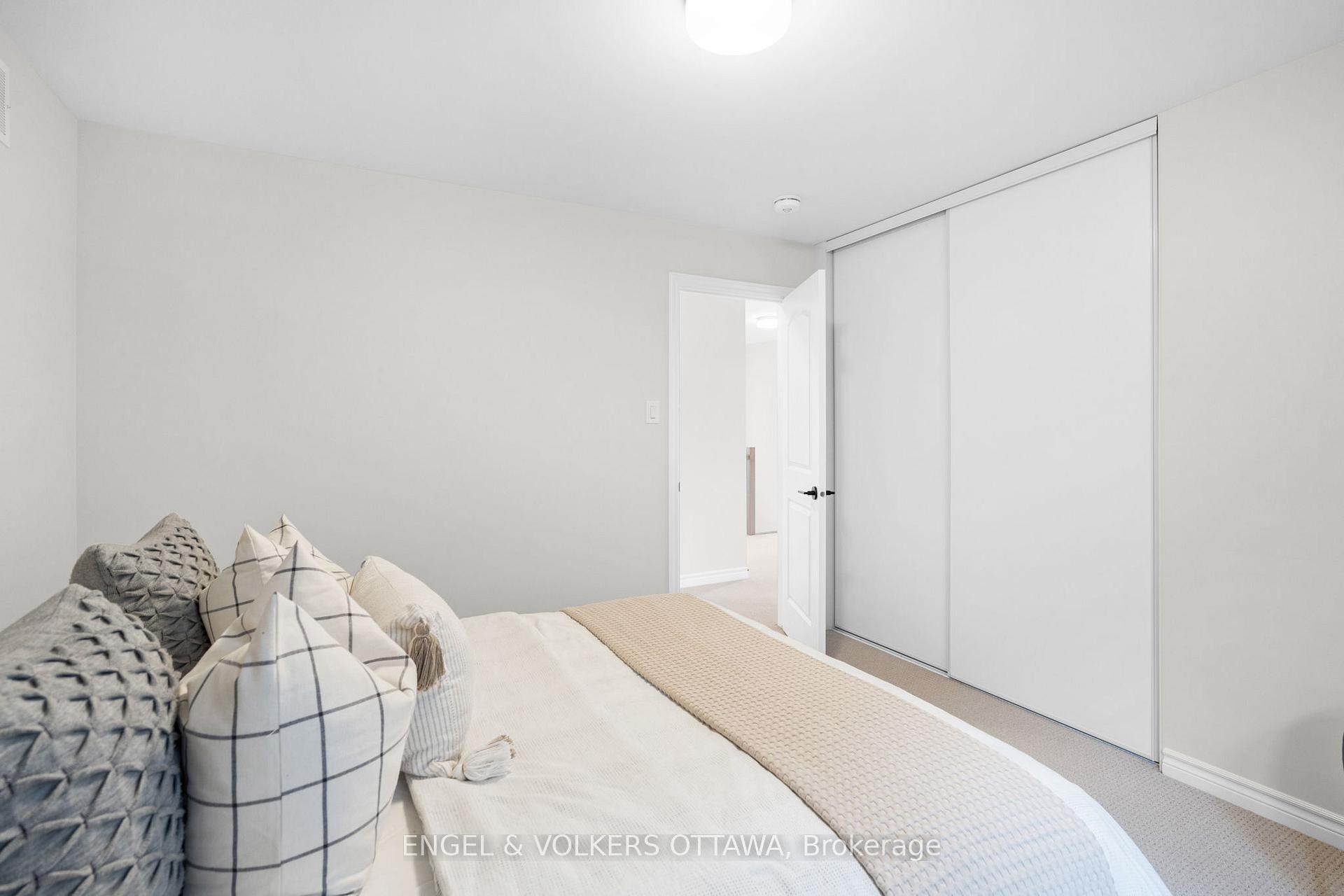 Photo 32 of 329 Finial Way, Ottawa, Barrhaven - Half Moon Bay — HOMEH