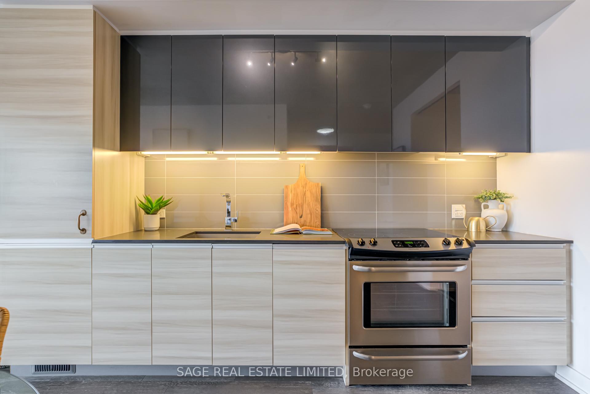 Photo 4 of Unit 504, 1190 Dundas Street E, Toronto, South Riverdale — HOMEH