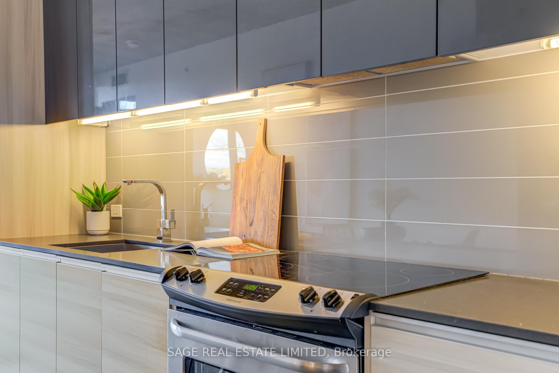 Photo 5 of Unit 504, 1190 Dundas Street E, Toronto, South Riverdale — HOMEH