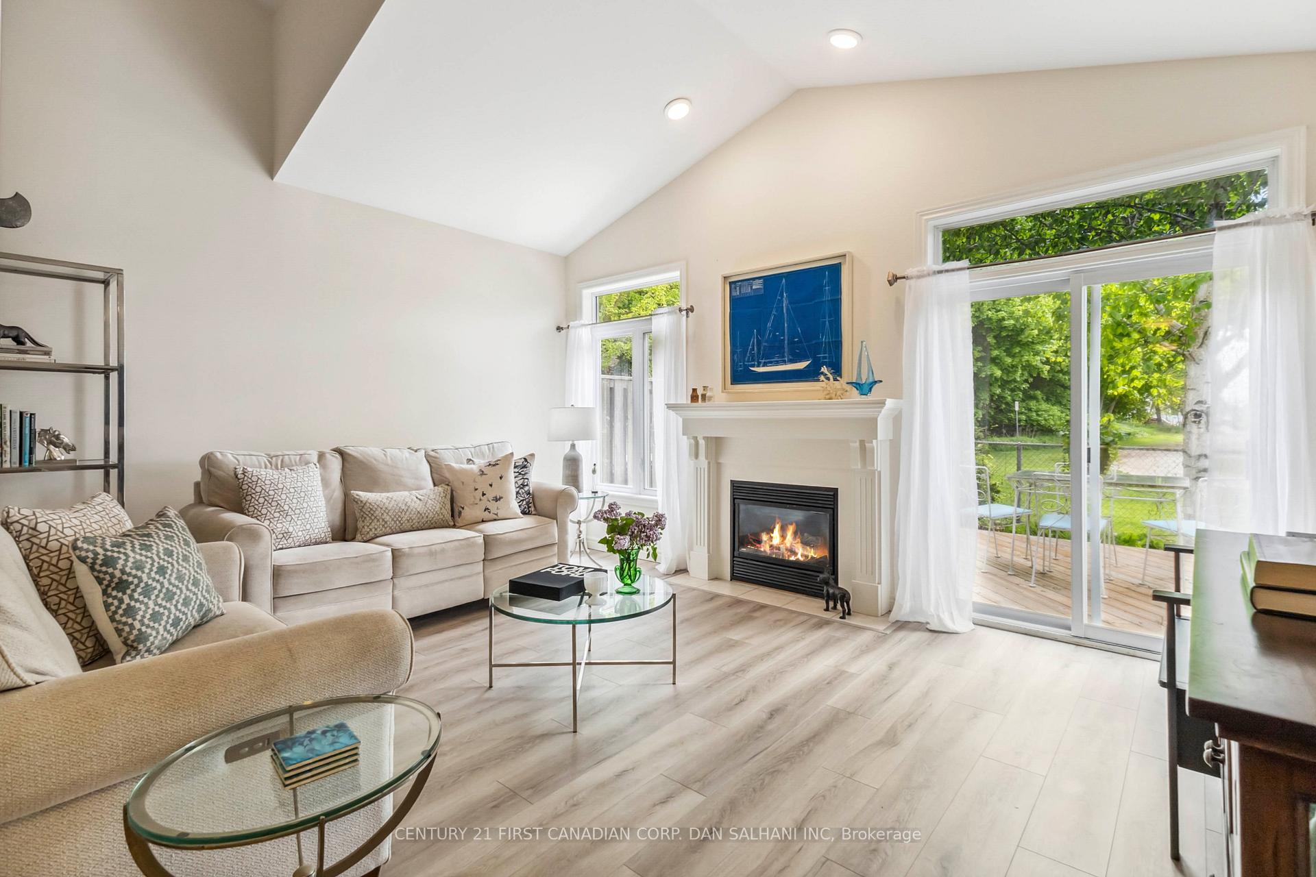 Photo 6 of Unit 6, 375 Edith Cavell Boulevard, Central Elgin, Rural Central Elgin — HOMEH