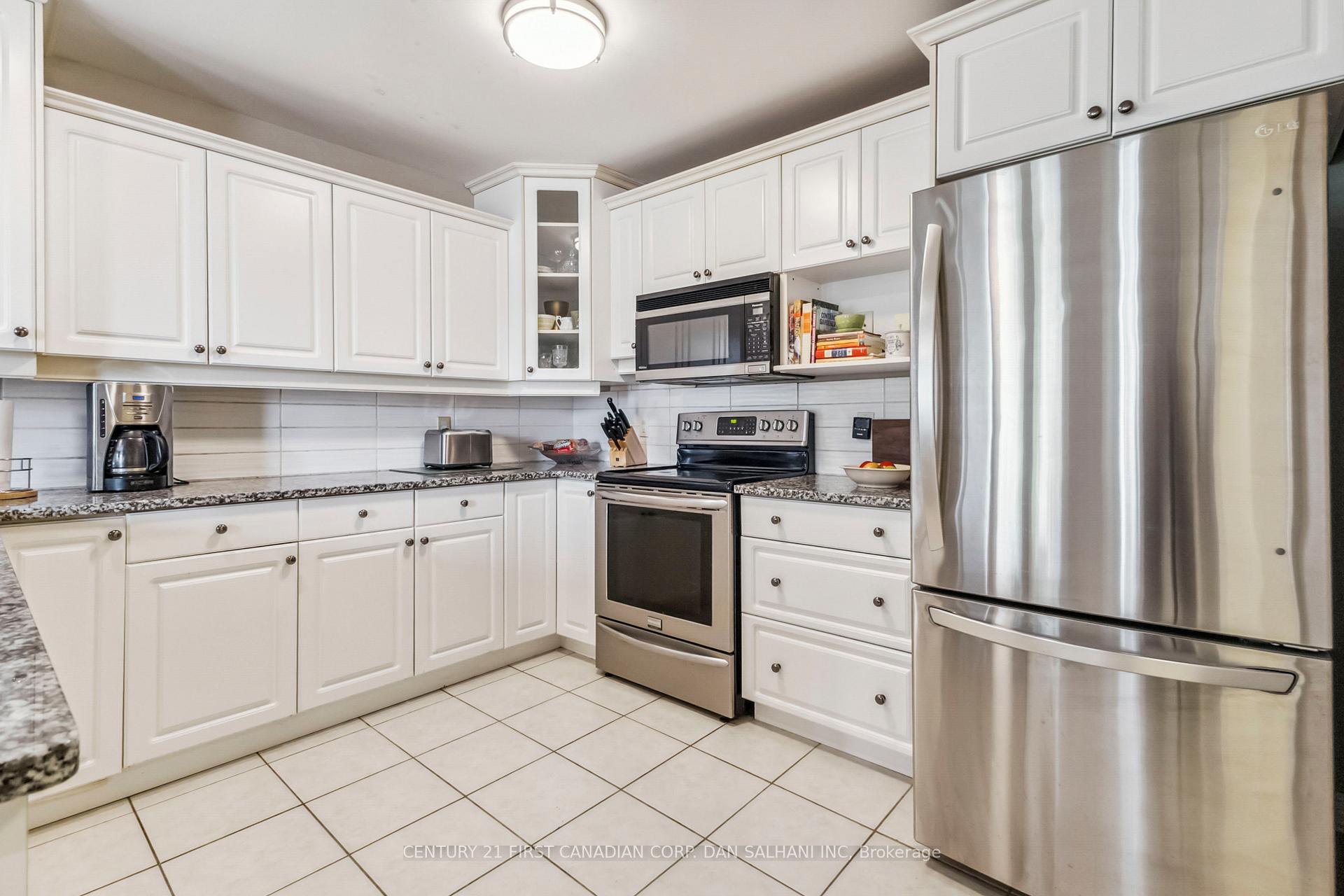 Photo 9 of Unit 6, 375 Edith Cavell Boulevard, Central Elgin, Rural Central Elgin — HOMEH