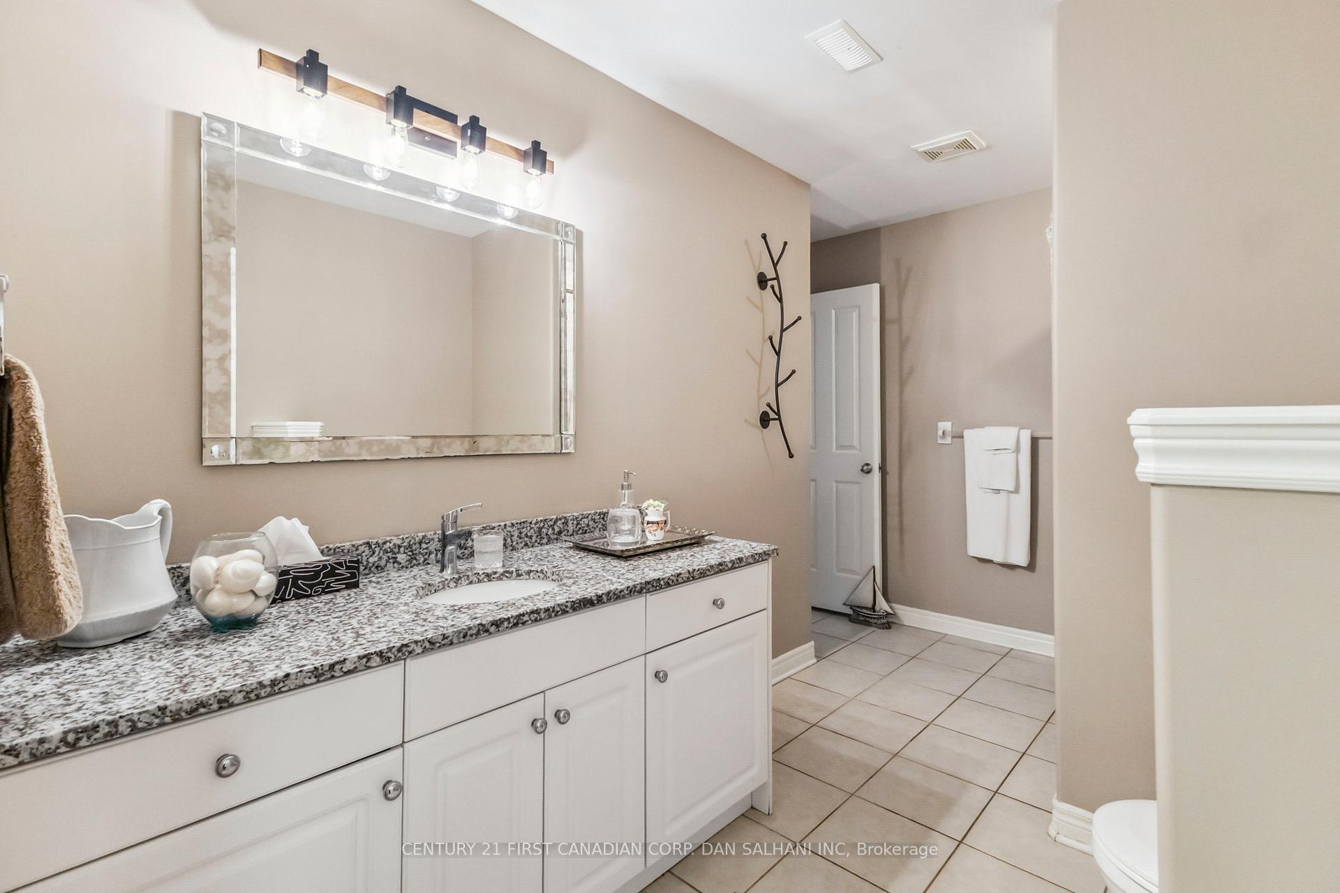 Photo 20 of Unit 6, 375 Edith Cavell Boulevard, Central Elgin, Rural Central Elgin — HOMEH