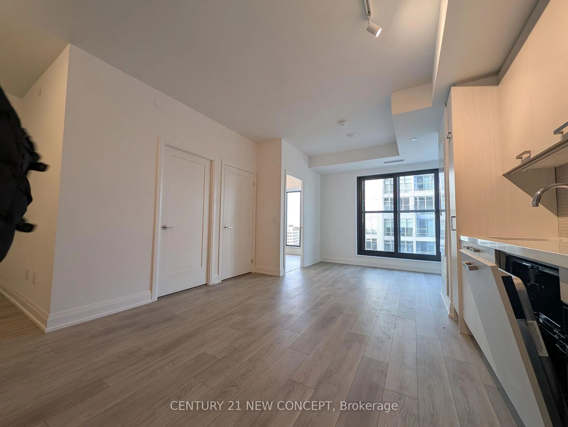 Photo 11 of Unit 3209, 20 Soudan Avenue, Toronto, Mount Pleasant West — HOMEH