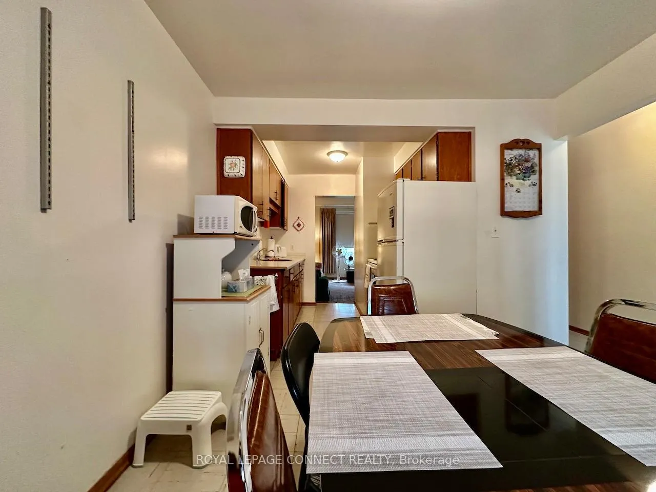 Photo 7 of Unit 6, 35 Orchard Place, Chatham-Kent — HOMEH