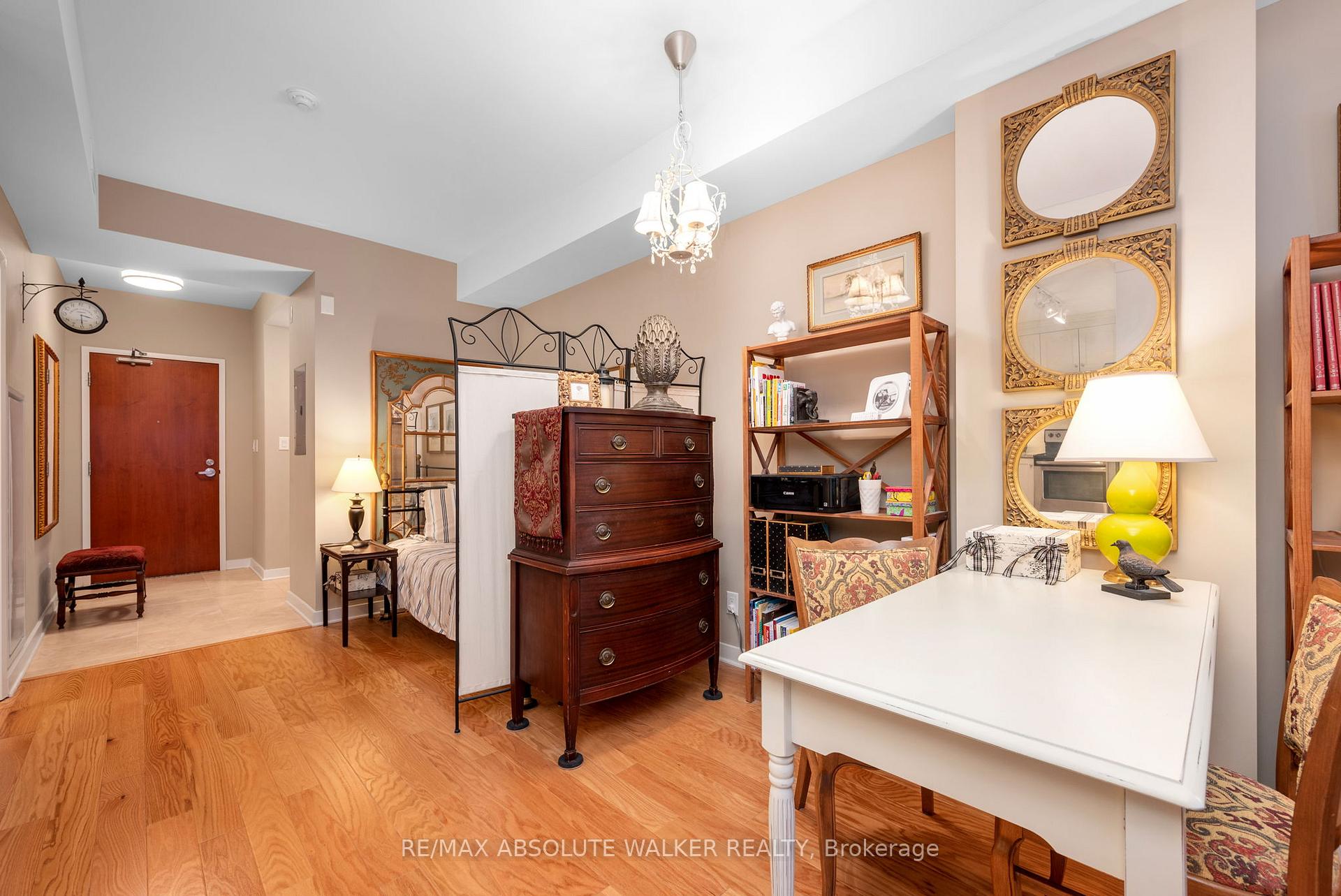 Photo 5 of Unit 202, 310 Centrum Boulevard, Ottawa, Bilberry Creek/Queenswood Heights — HOMEH