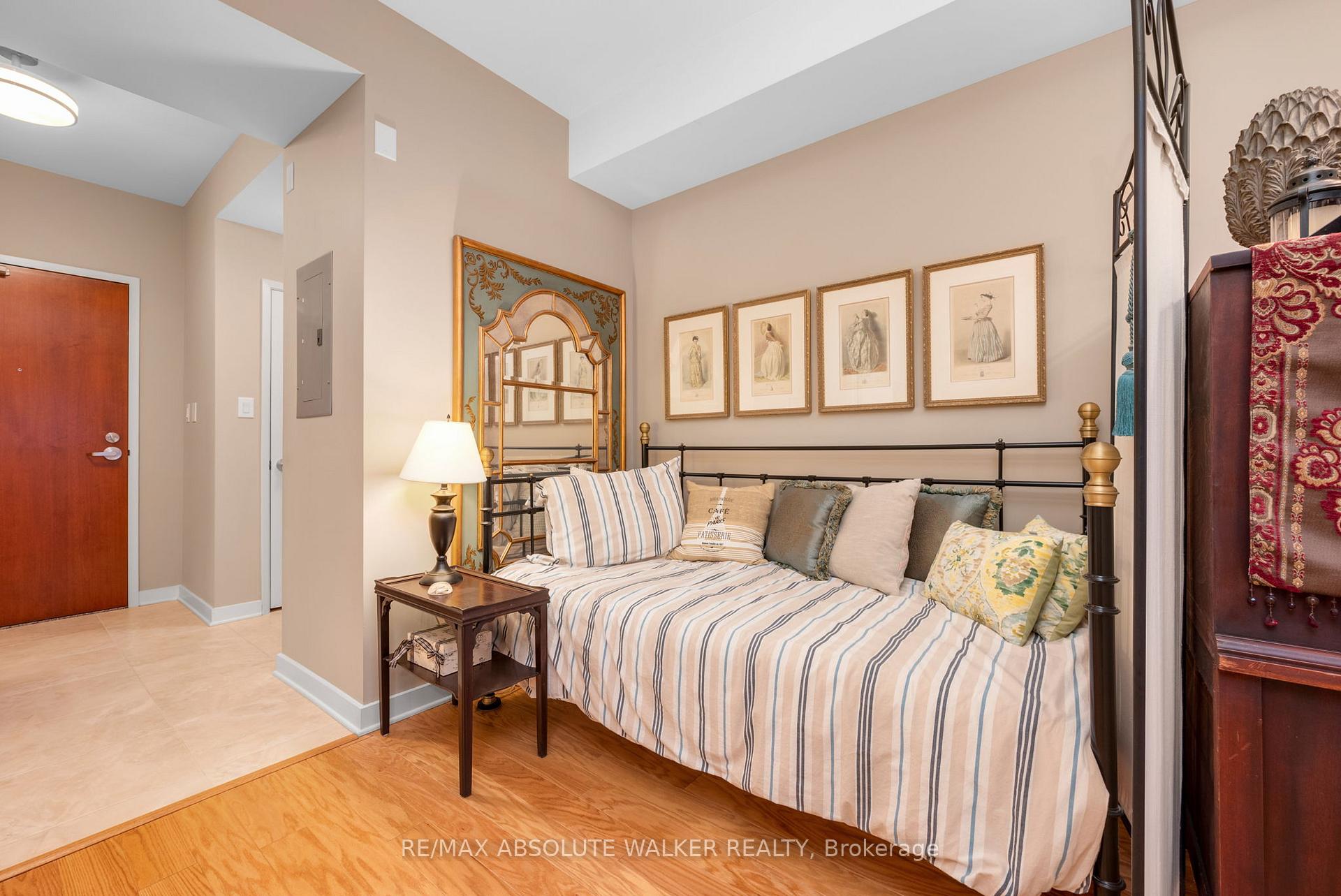 Photo 19 of Unit 202, 310 Centrum Boulevard, Ottawa, Bilberry Creek/Queenswood Heights — HOMEH