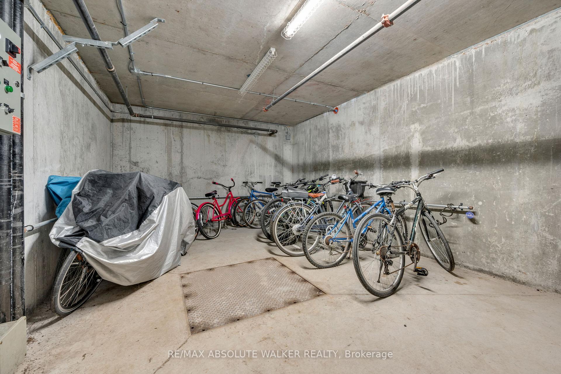 Photo 28 of Unit 202, 310 Centrum Boulevard, Ottawa, Bilberry Creek/Queenswood Heights — HOMEH