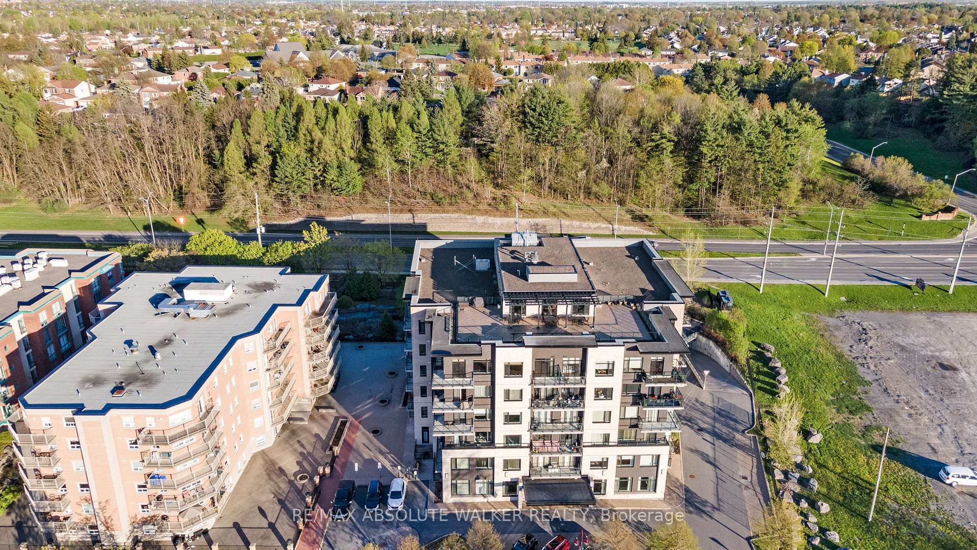 Photo 30 of Unit 202, 310 Centrum Boulevard, Ottawa, Bilberry Creek/Queenswood Heights — HOMEH