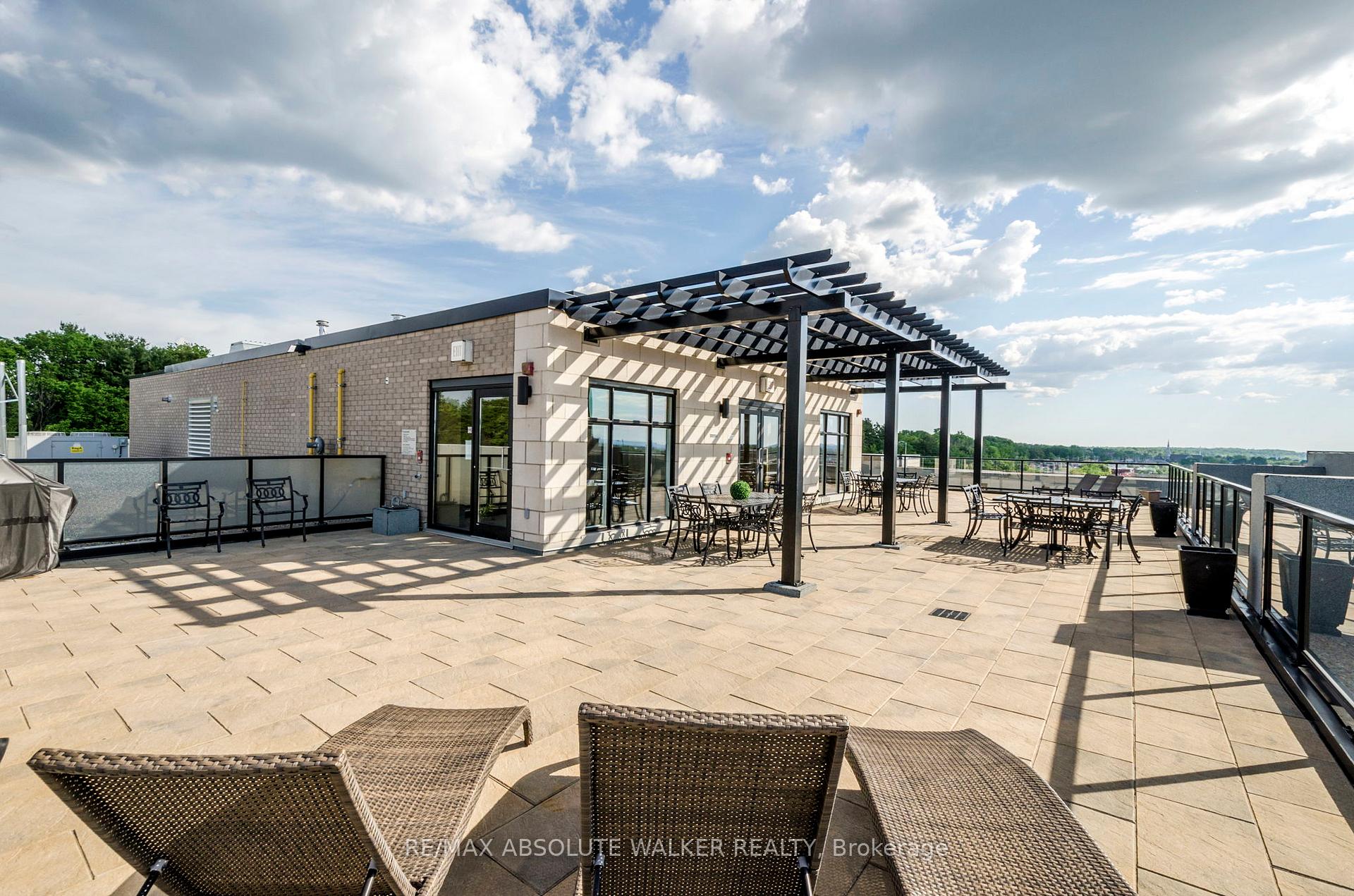 Photo 33 of Unit 202, 310 Centrum Boulevard, Ottawa, Bilberry Creek/Queenswood Heights — HOMEH