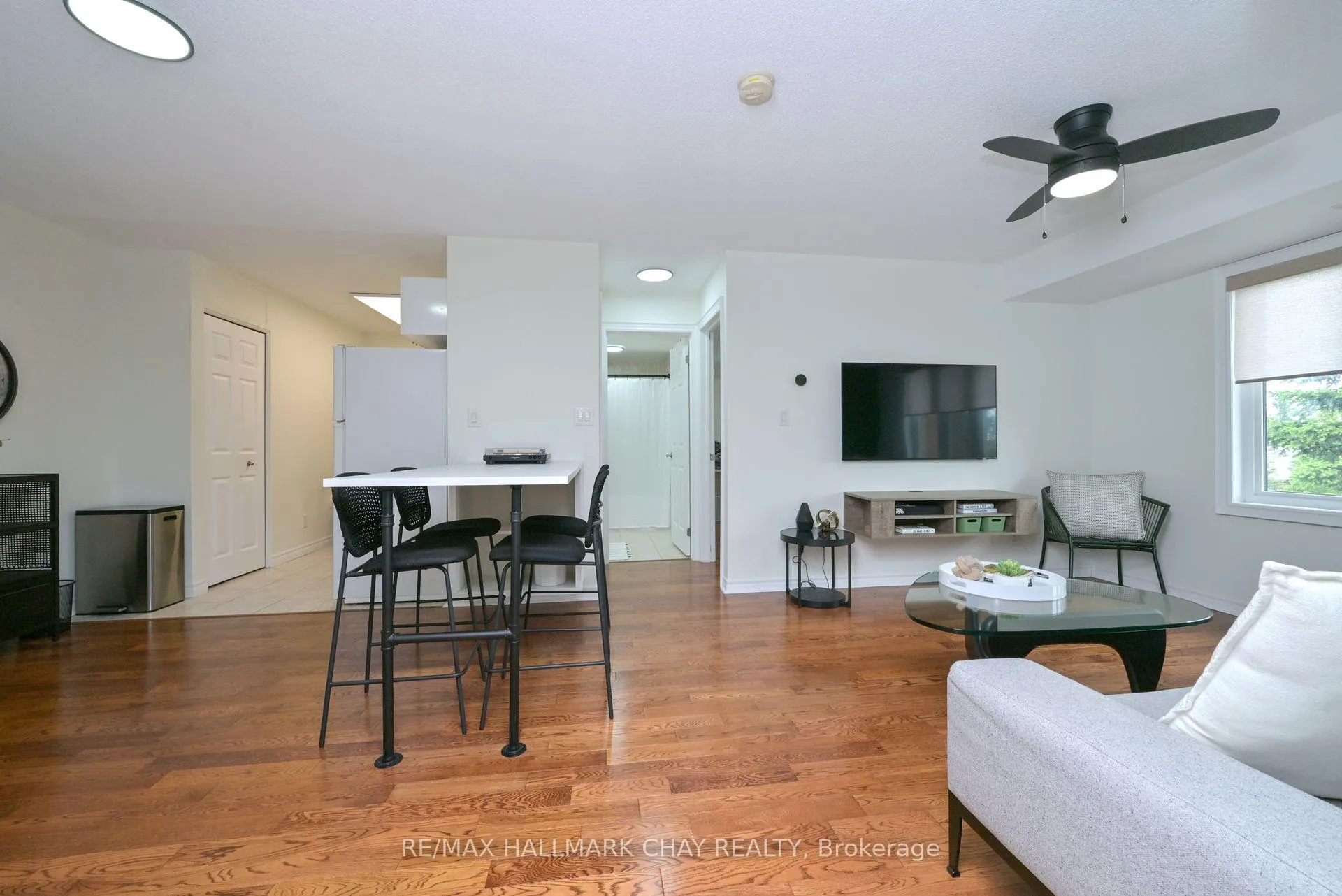 Photo 9 of Unit 308, 500 Mapleview Drive, Barrie, Holly — HOMEH