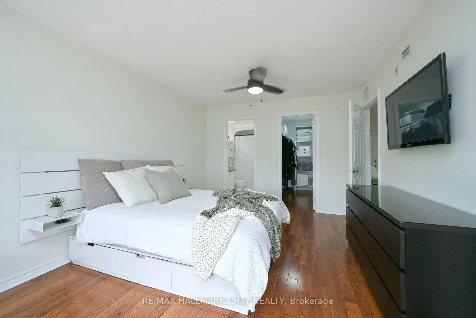Photo 17 of Unit 308, 500 Mapleview Drive, Barrie, Holly — HOMEH