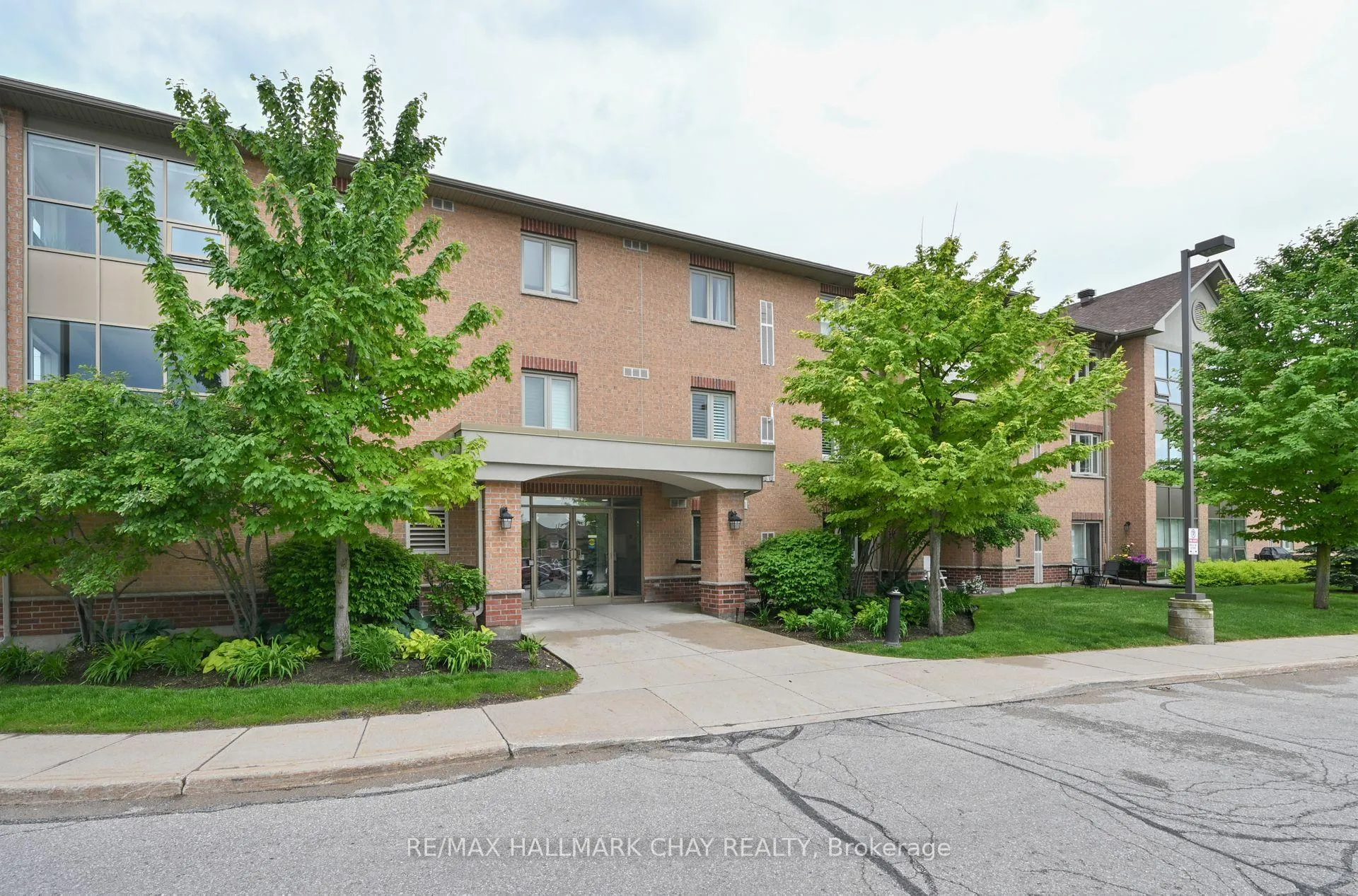 Photo 26 of Unit 308, 500 Mapleview Drive, Barrie, Holly — HOMEH