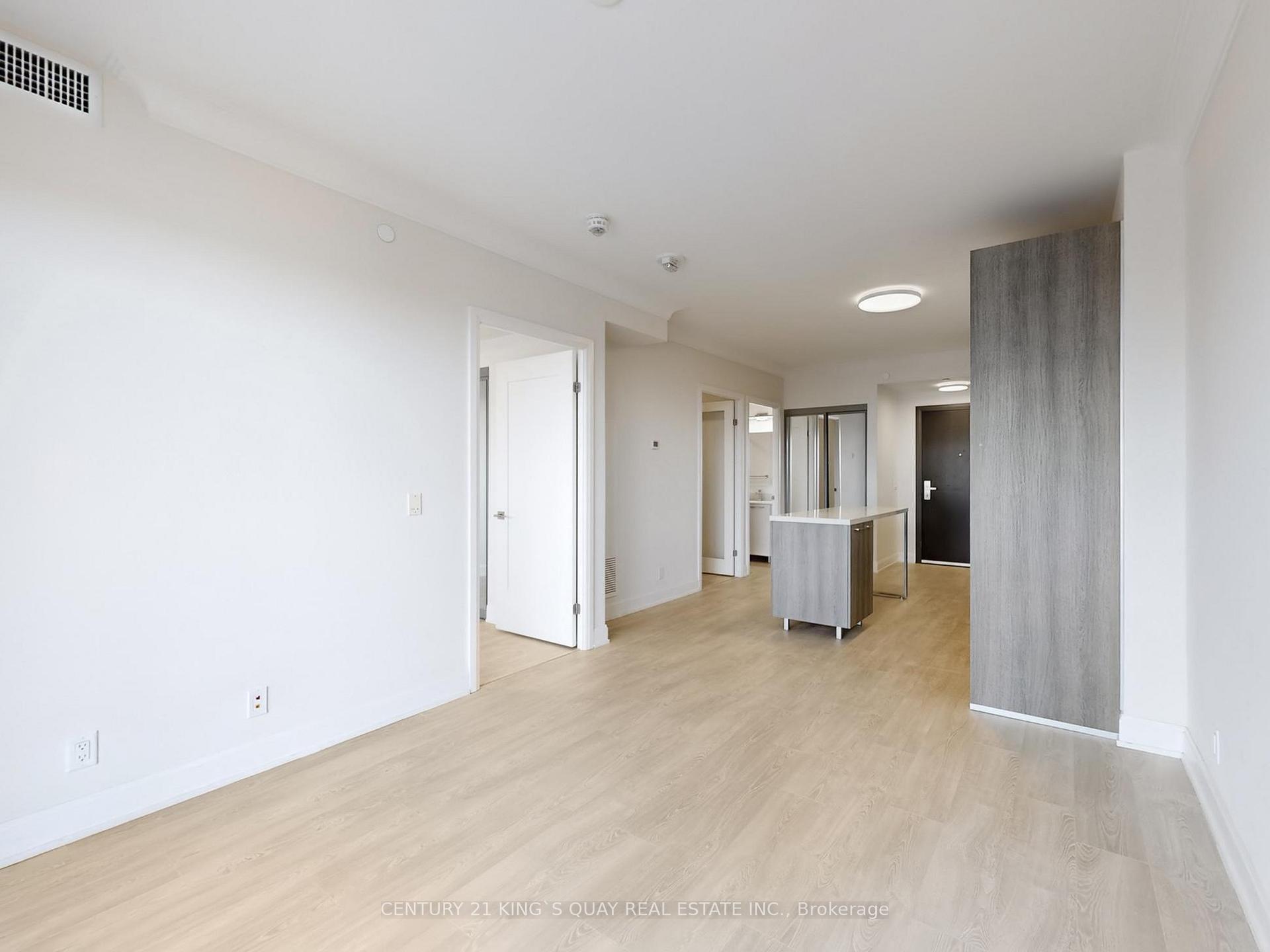 Photo 8 of Unit 2008, 8 Water Walk Drive, Markham, Unionville — HOMEH