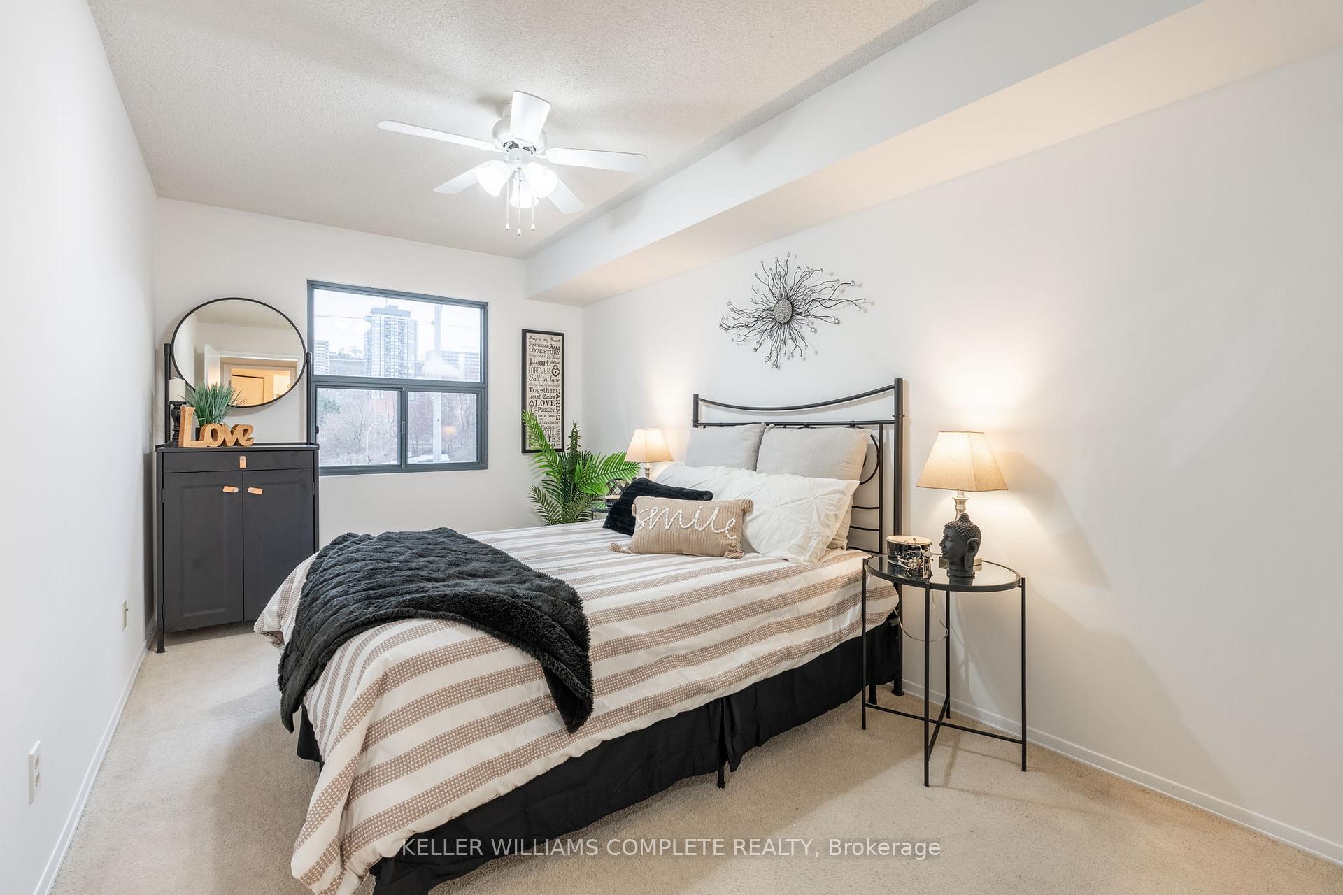 Photo 12 of Unit 405, 175 Hunter Street E, Hamilton, Corktown — HOMEH