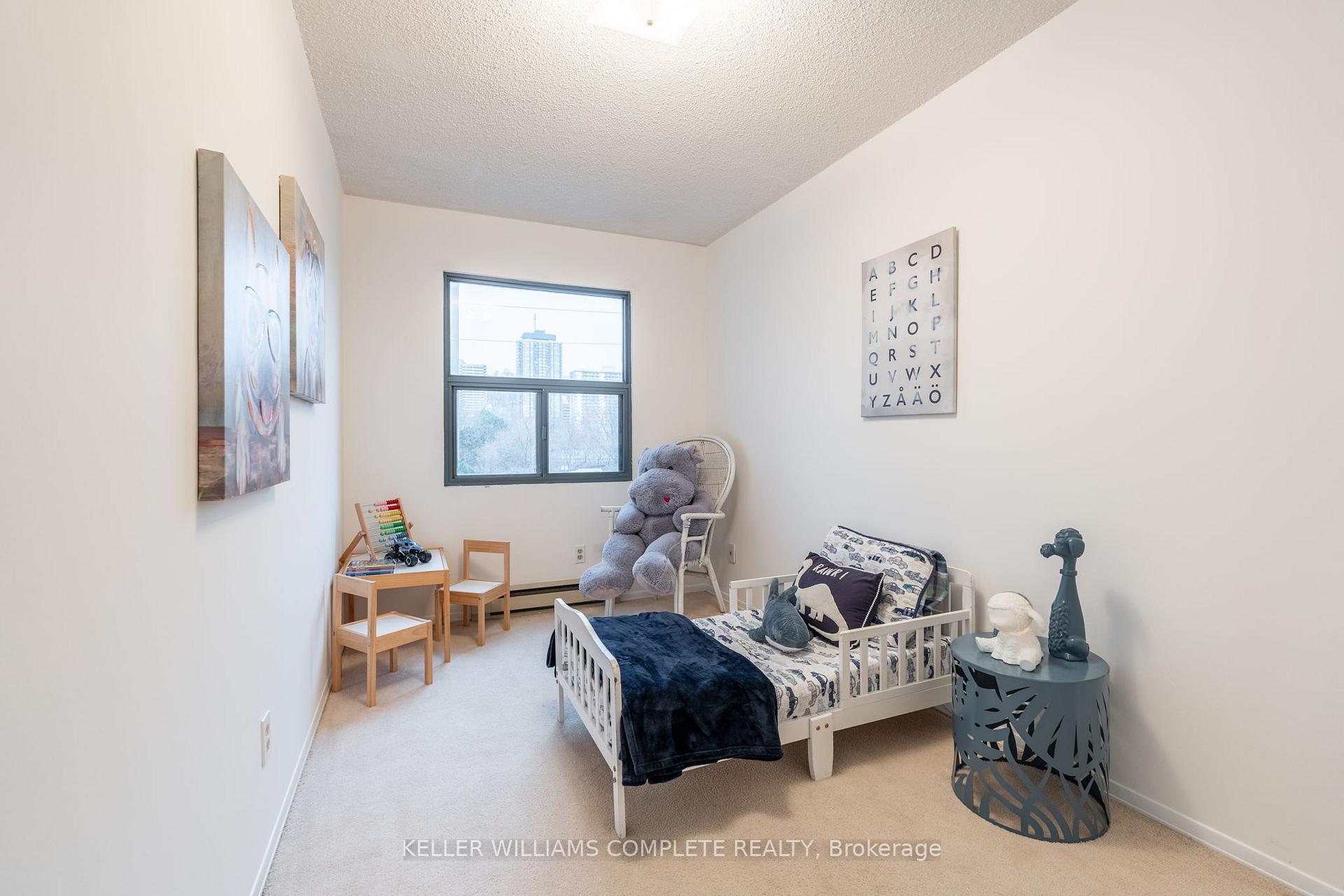 Photo 15 of Unit 405, 175 Hunter Street E, Hamilton, Corktown — HOMEH