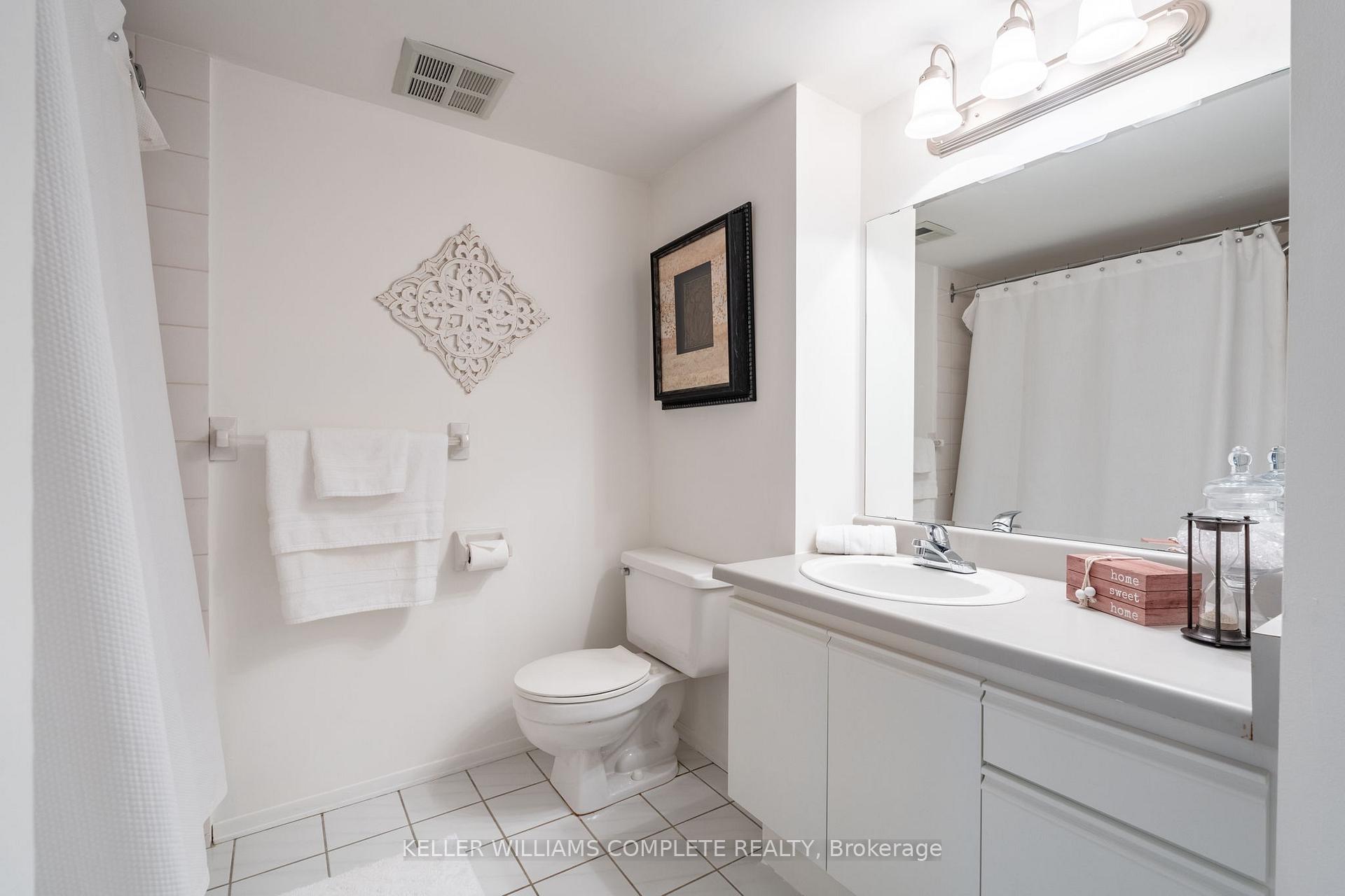 Photo 17 of Unit 405, 175 Hunter Street E, Hamilton, Corktown — HOMEH