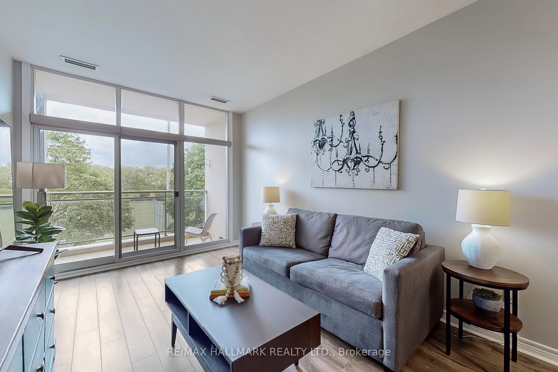 Photo 3 of Unit 219, 1 Leaside Park Drive, Toronto, Thorncliffe Park — HOMEH