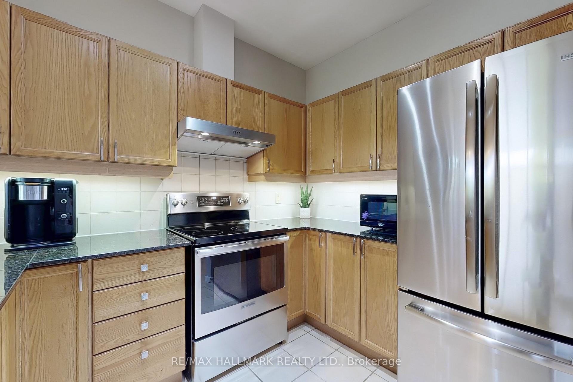 Photo 11 of Unit 219, 1 Leaside Park Drive, Toronto, Thorncliffe Park — HOMEH