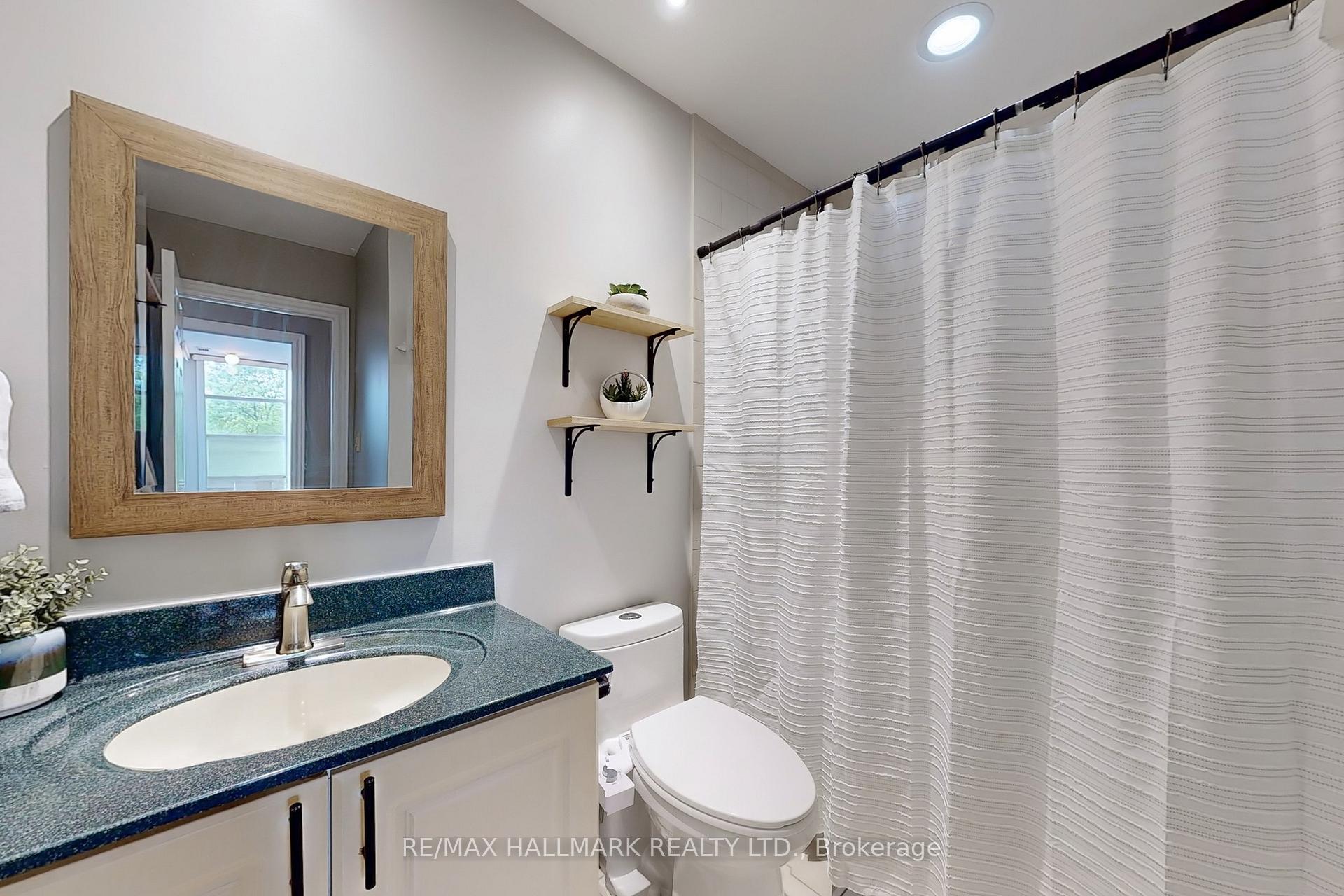 Photo 14 of Unit 219, 1 Leaside Park Drive, Toronto, Thorncliffe Park — HOMEH