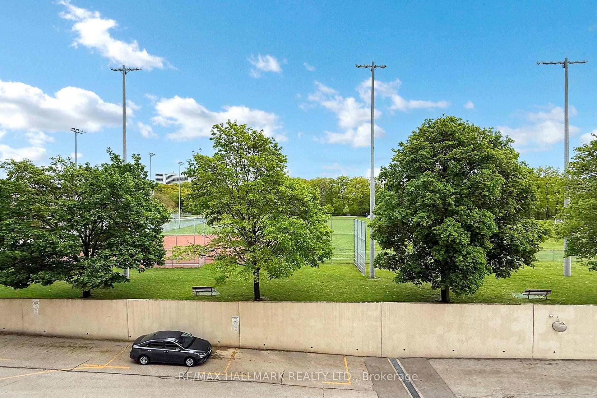 Photo 19 of Unit 219, 1 Leaside Park Drive, Toronto, Thorncliffe Park — HOMEH