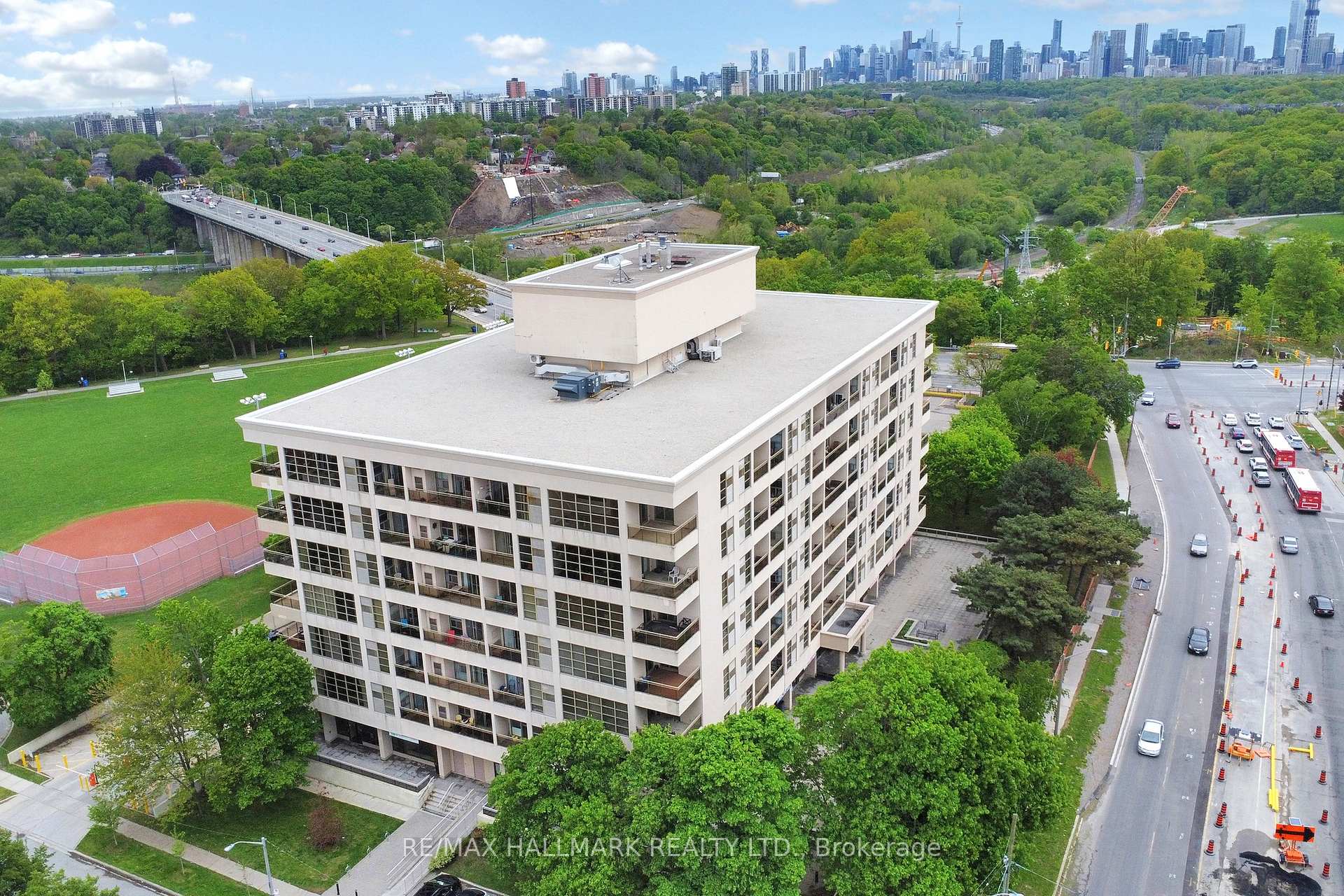 Photo 25 of Unit 219, 1 Leaside Park Drive, Toronto, Thorncliffe Park — HOMEH