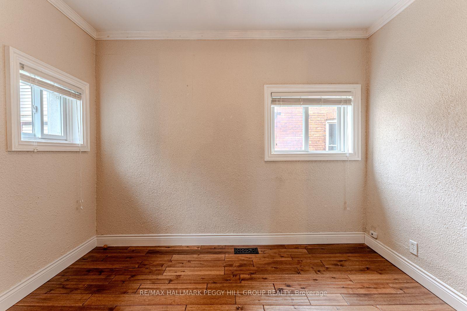 Photo 7 of 14 Cumberland Street, Barrie, Allandale Centre — HOMEH