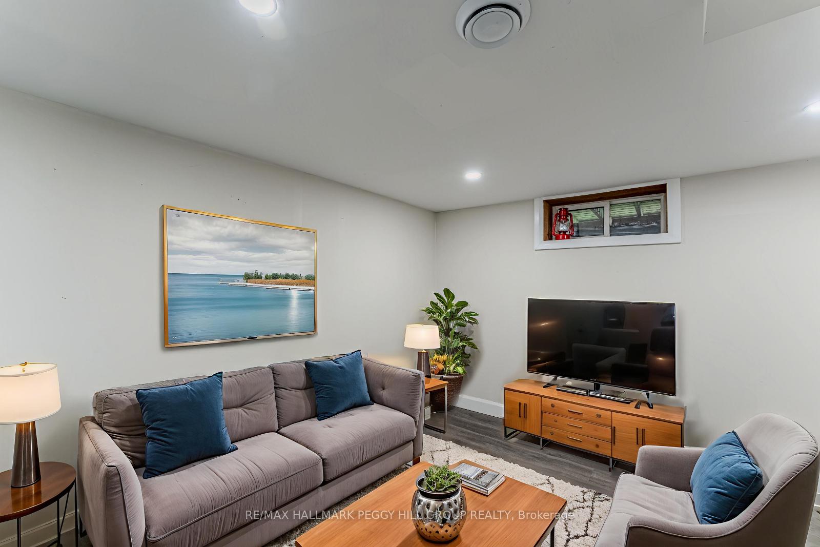 Photo 13 of 14 Cumberland Street, Barrie, Allandale Centre — HOMEH
