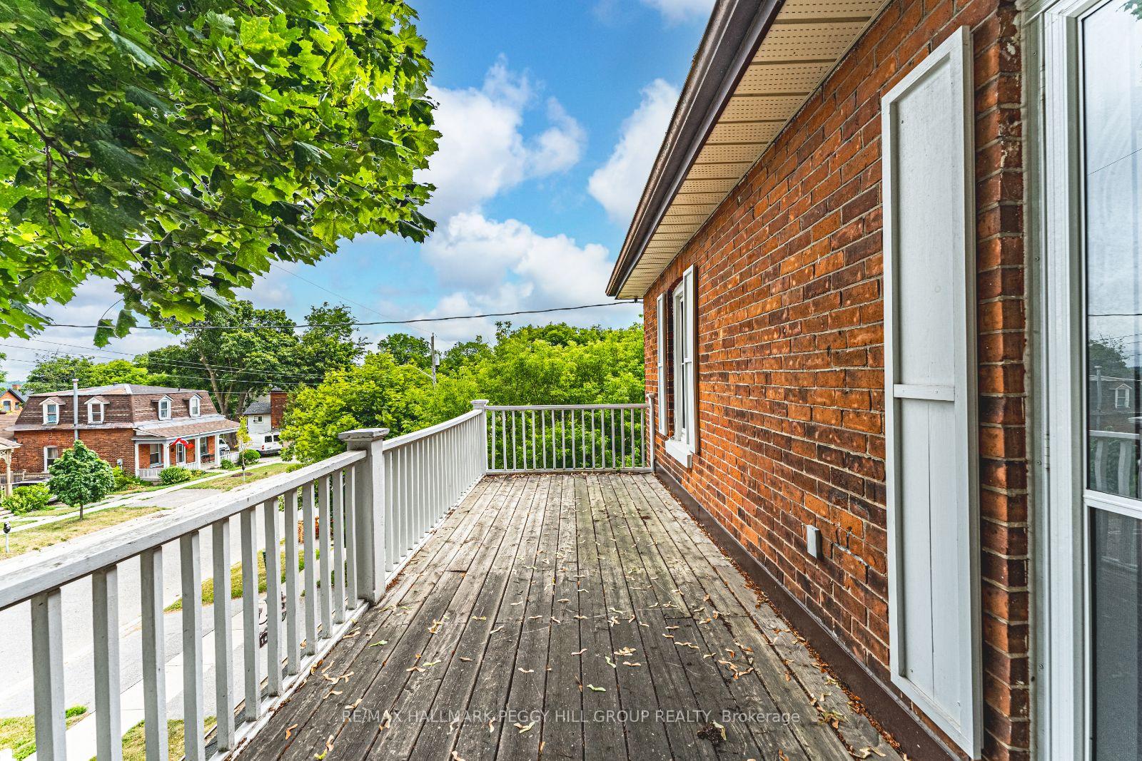 Photo 12 of 14 Cumberland Street, Barrie, Allandale Centre — HOMEH