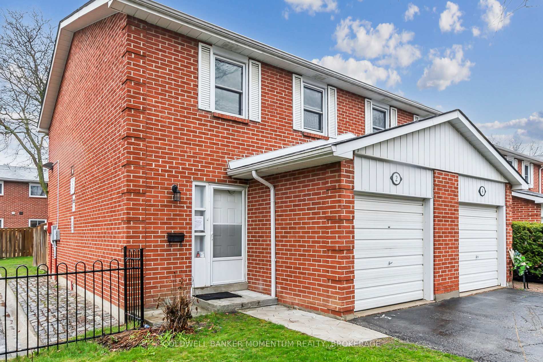 Photo 2 of 2 Bowman Way, Markham, Aileen-Willowbrook — HOMEH