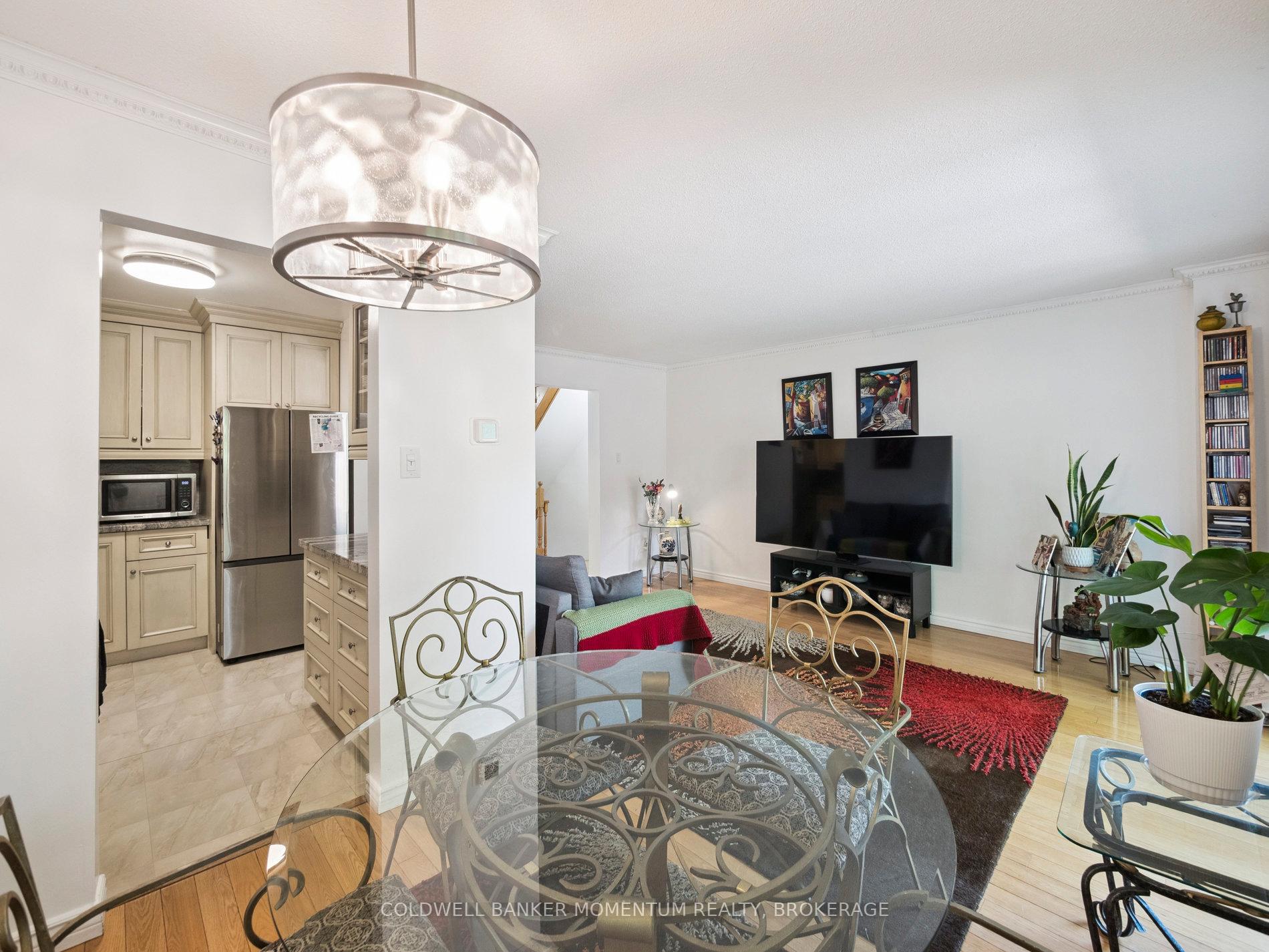Photo 9 of 2 Bowman Way, Markham, Aileen-Willowbrook — HOMEH