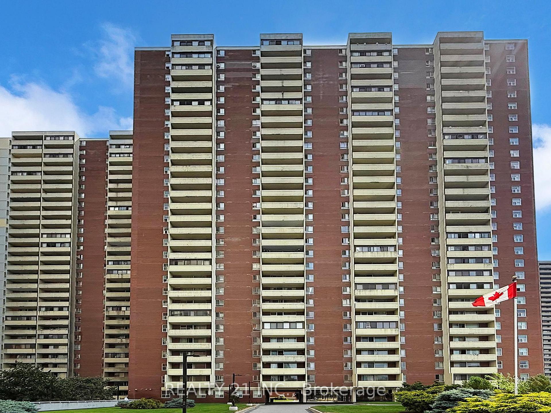 Photo 2 of Unit 2511, 5 Massey Square, Toronto, Crescent Town — HOMEH