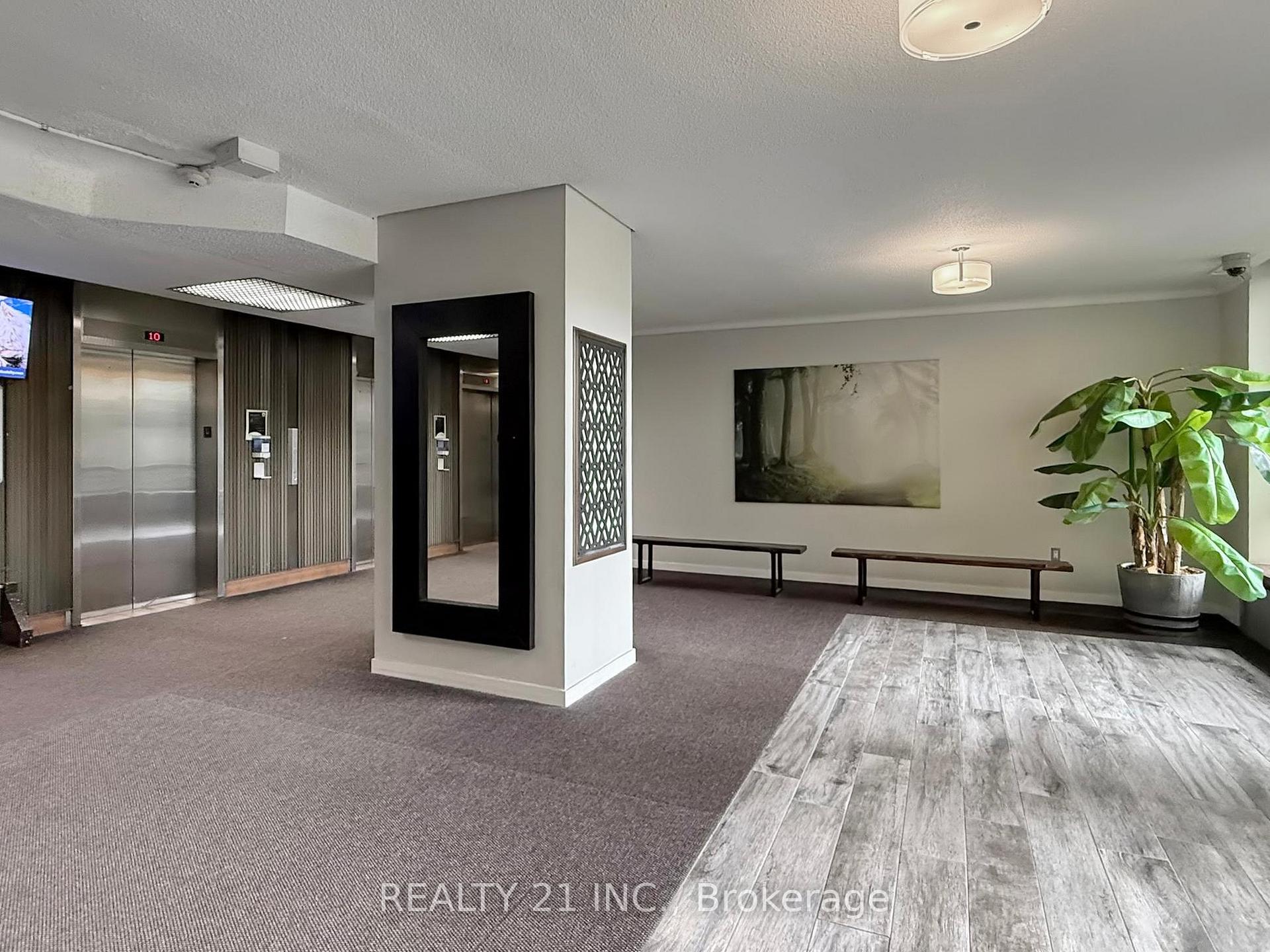 Photo 6 of Unit 2511, 5 Massey Square, Toronto, Crescent Town — HOMEH