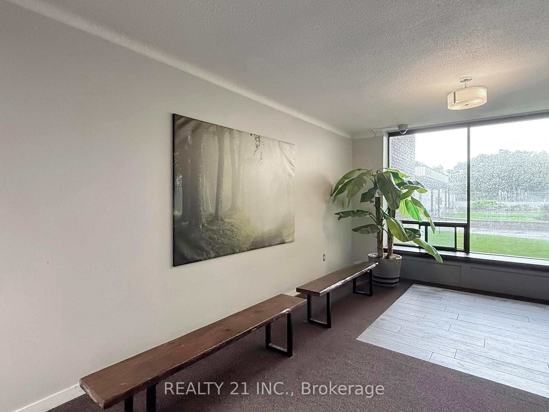 Photo 8 of Unit 2511, 5 Massey Square, Toronto, Crescent Town — HOMEH