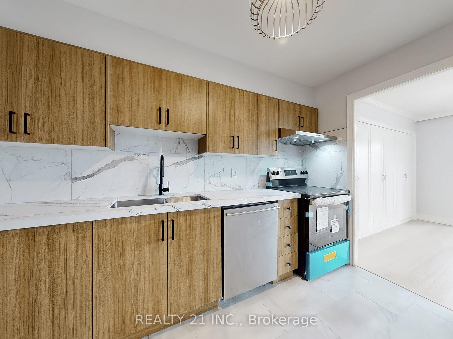 Photo 22 of Unit 2511, 5 Massey Square, Toronto, Crescent Town — HOMEH