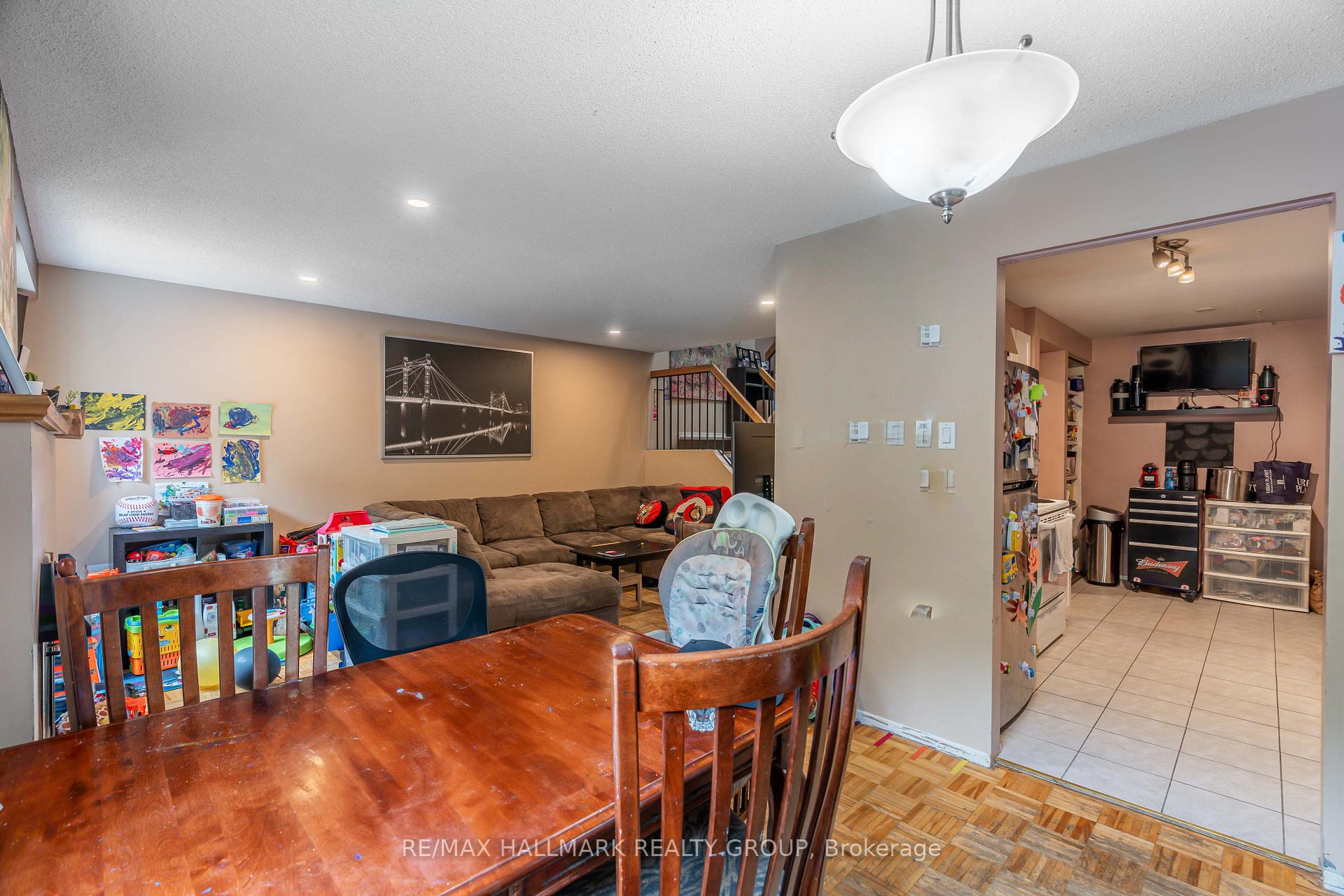 Photo 11 of 30B Castlebrook Lane, Ottawa, Centrepointe — HOMEH
