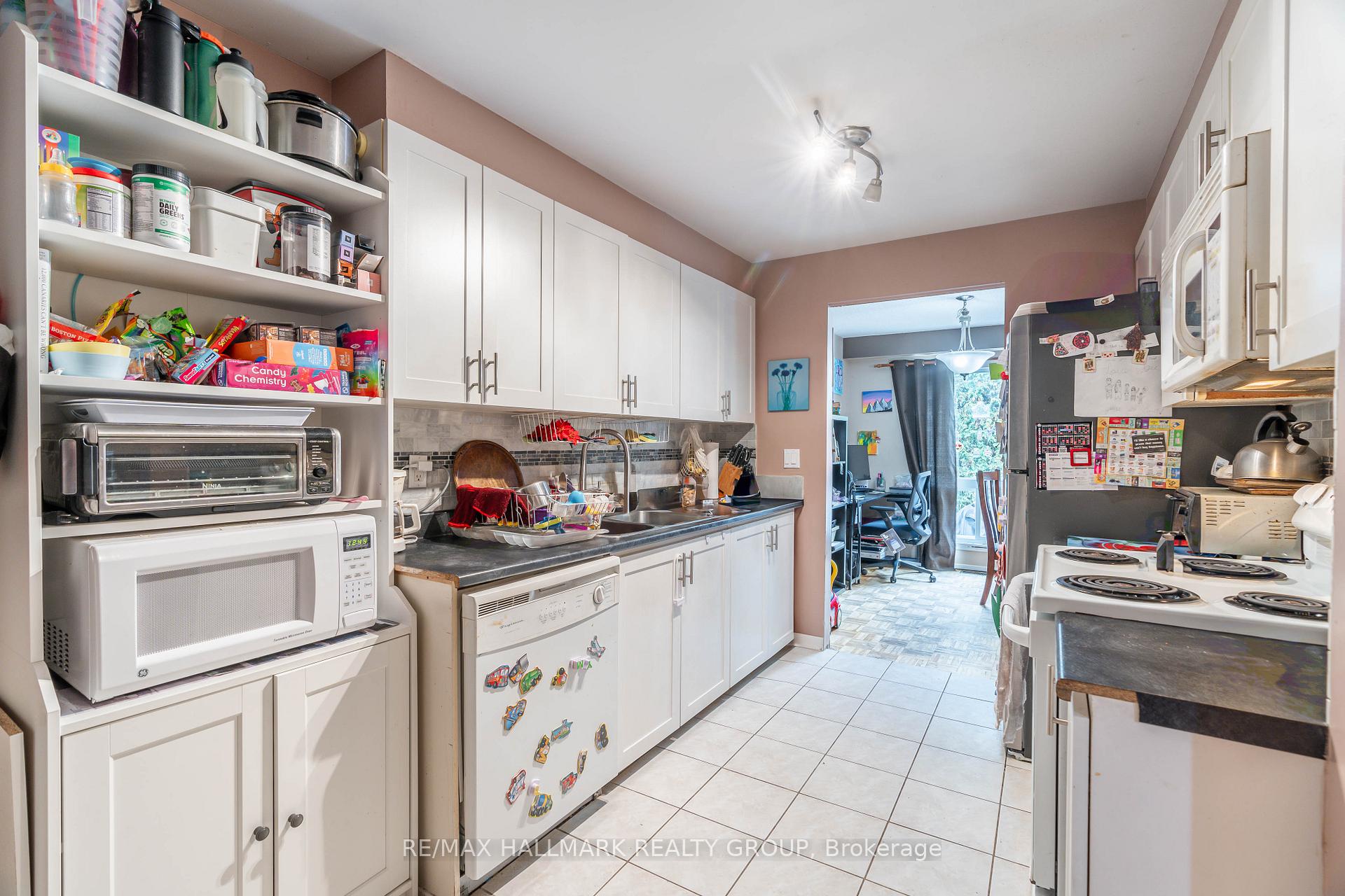 Photo 13 of 30B Castlebrook Lane, Ottawa, Centrepointe — HOMEH