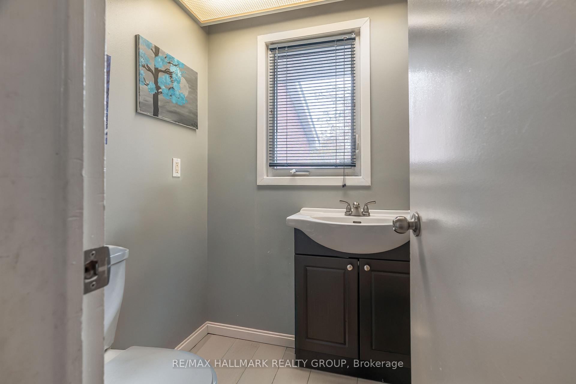 Photo 14 of 30B Castlebrook Lane, Ottawa, Centrepointe — HOMEH