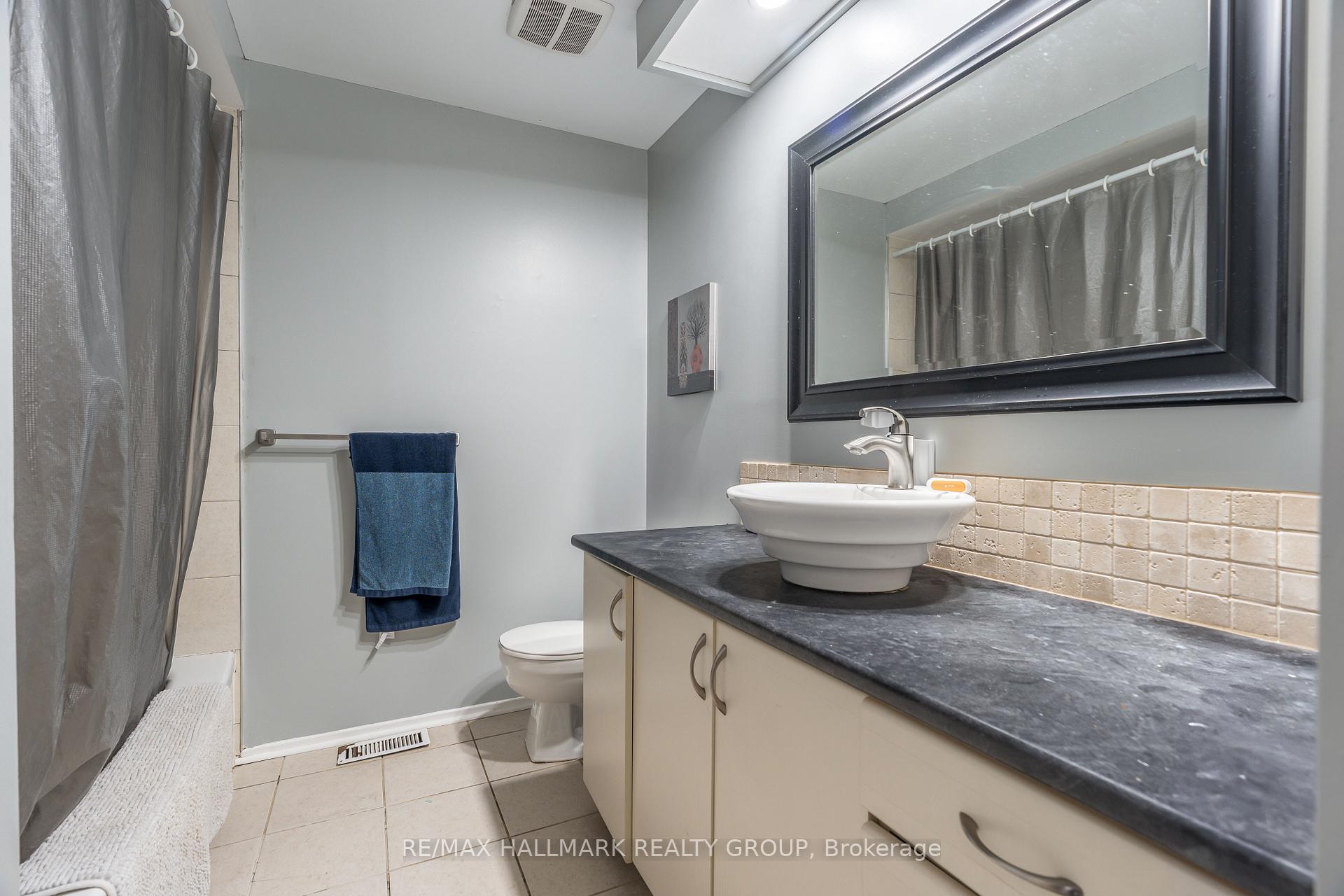 Photo 20 of 30B Castlebrook Lane, Ottawa, Centrepointe — HOMEH