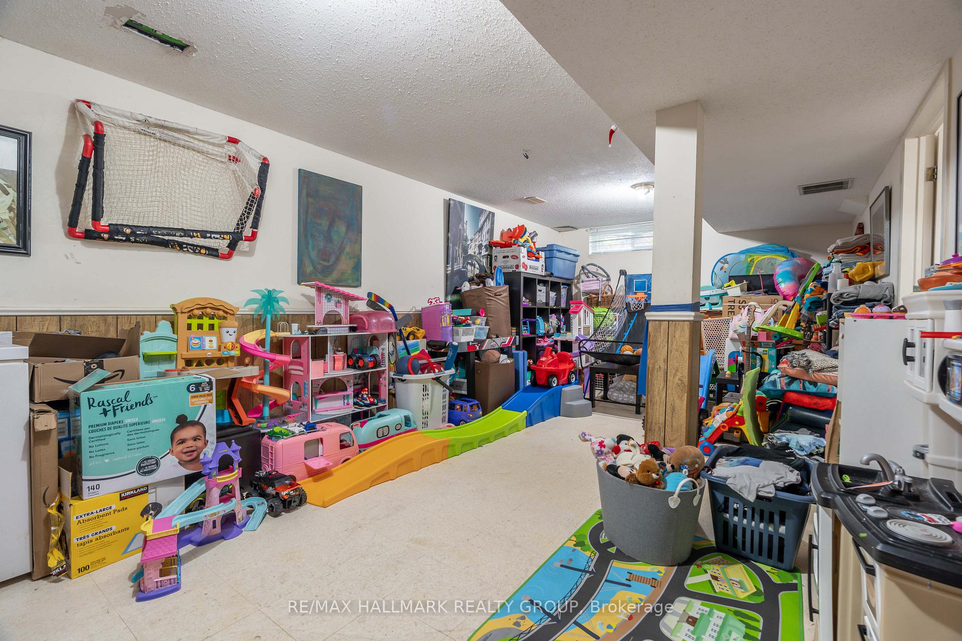 Photo 26 of 30B Castlebrook Lane, Ottawa, Centrepointe — HOMEH