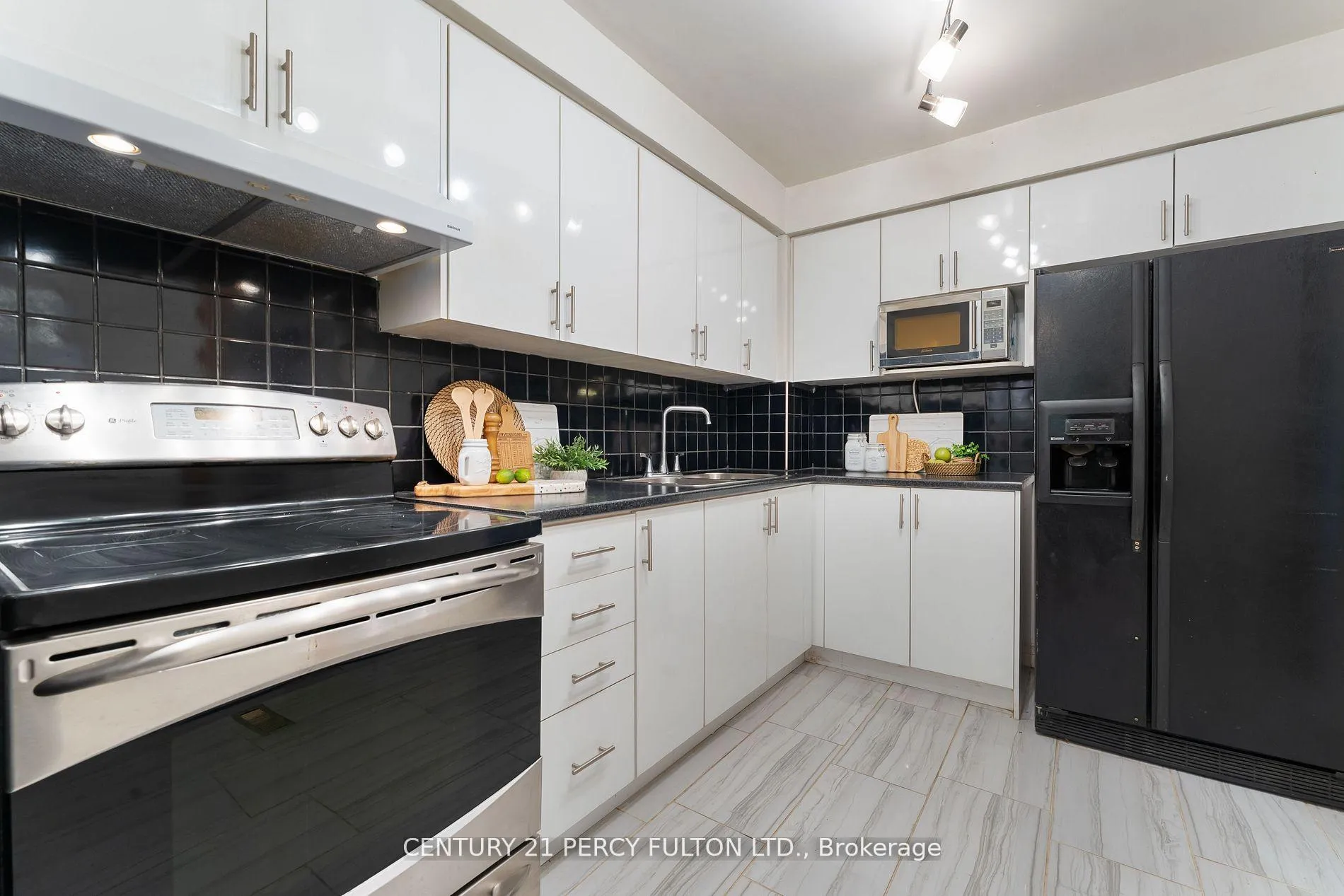 Photo 16 of Unit 1, 34 Dundalk Drive, Scarborough, Dorset Park — HOMEH