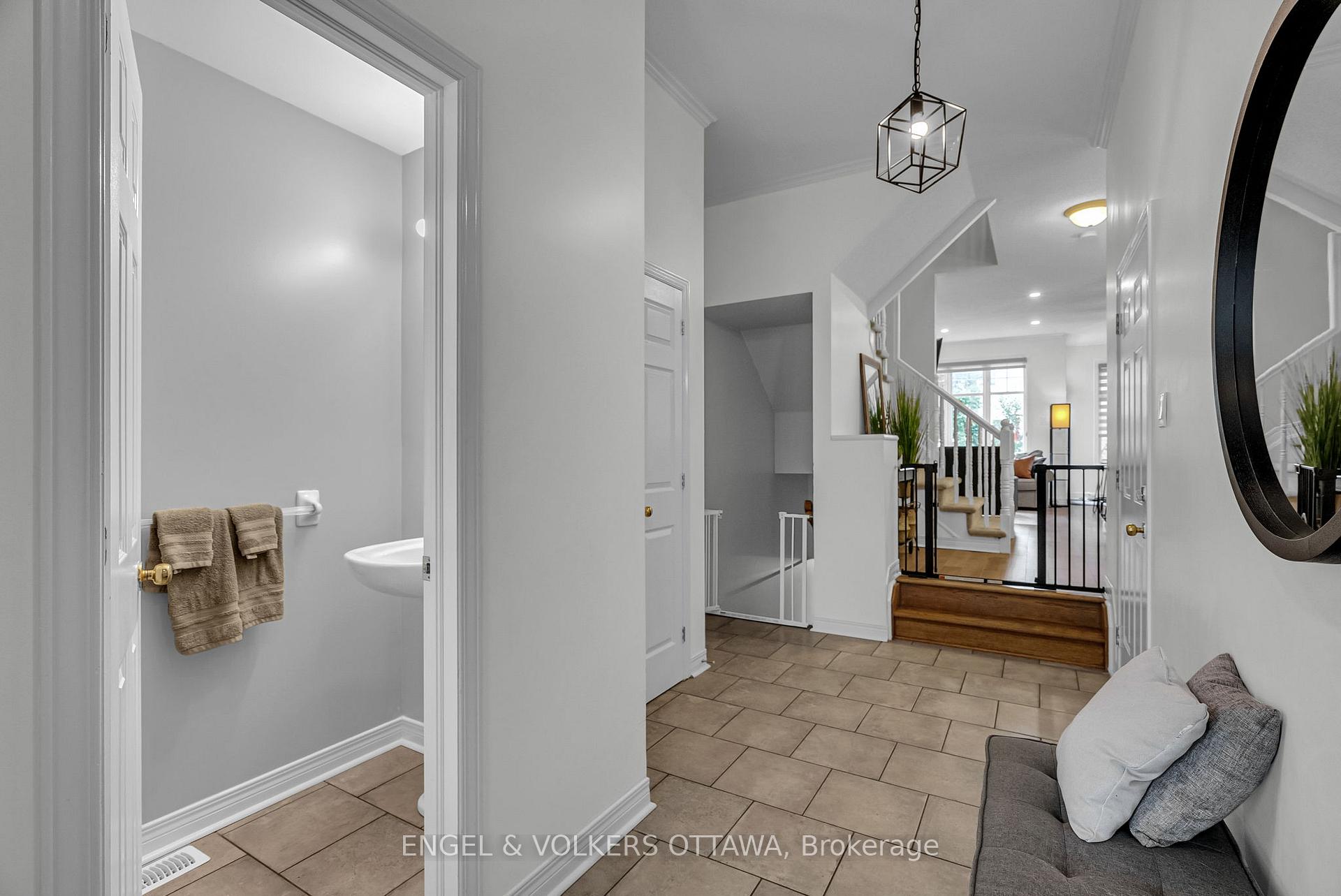 Photo 6 of 529 Devonwood Circle, Ottawa, Blossom Park/Kemp Park/Findlay Creek — HOMEH