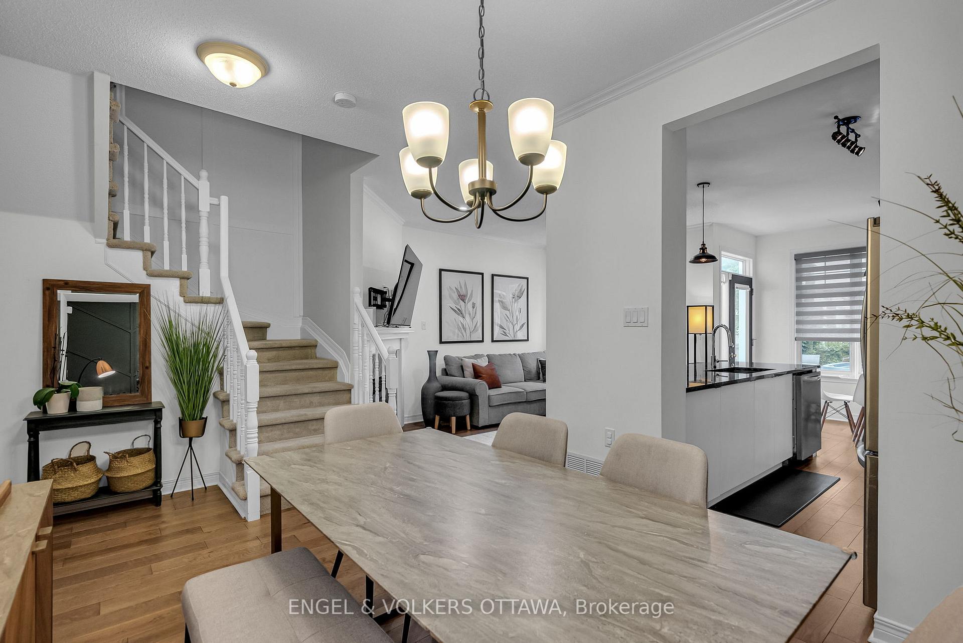 Photo 8 of 529 Devonwood Circle, Ottawa, Blossom Park/Kemp Park/Findlay Creek — HOMEH