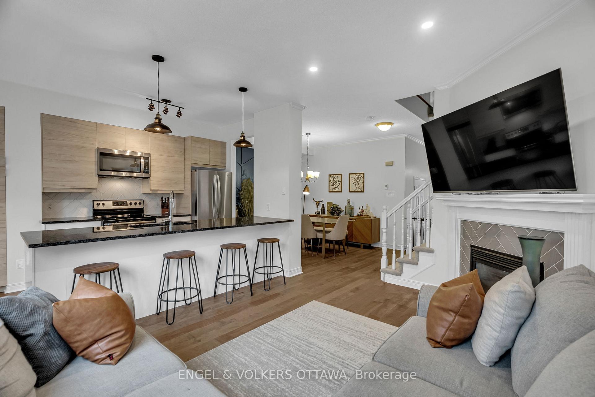 Photo 13 of 529 Devonwood Circle, Ottawa, Blossom Park/Kemp Park/Findlay Creek — HOMEH