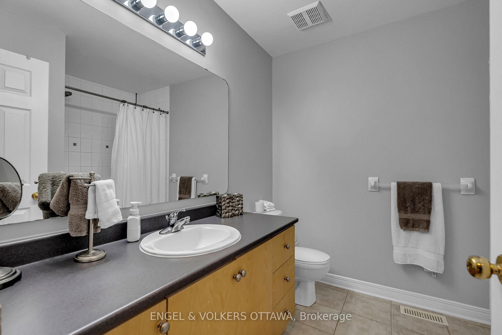 Photo 27 of 529 Devonwood Circle, Ottawa, Blossom Park/Kemp Park/Findlay Creek — HOMEH