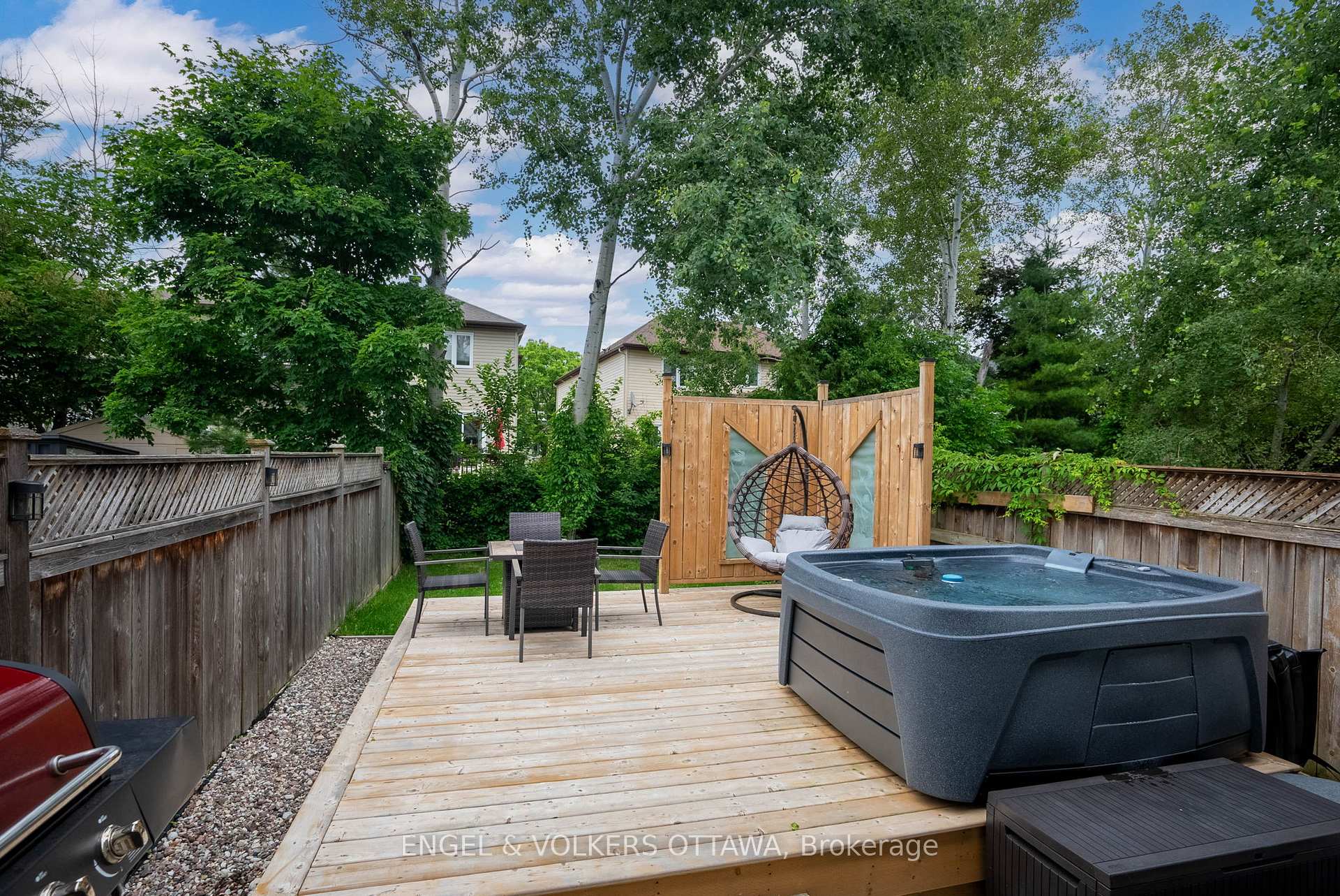 Photo 35 of 529 Devonwood Circle, Ottawa, Blossom Park/Kemp Park/Findlay Creek — HOMEH