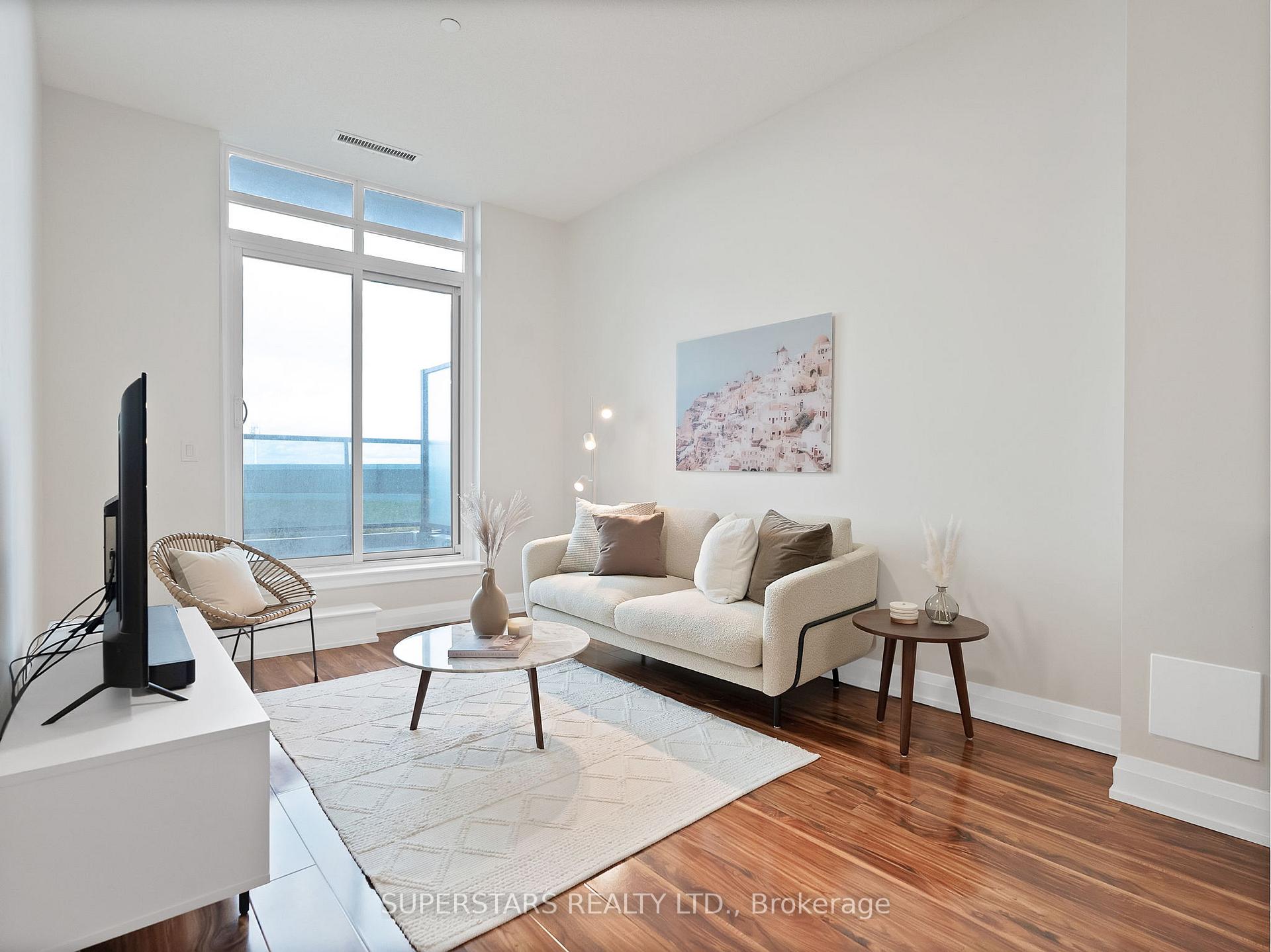 Front of Unit 303, 7171 Yonge Street